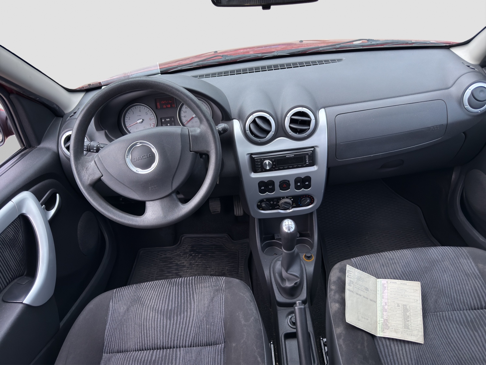 DACIA Sandero 1.6 Lauréate-image-11