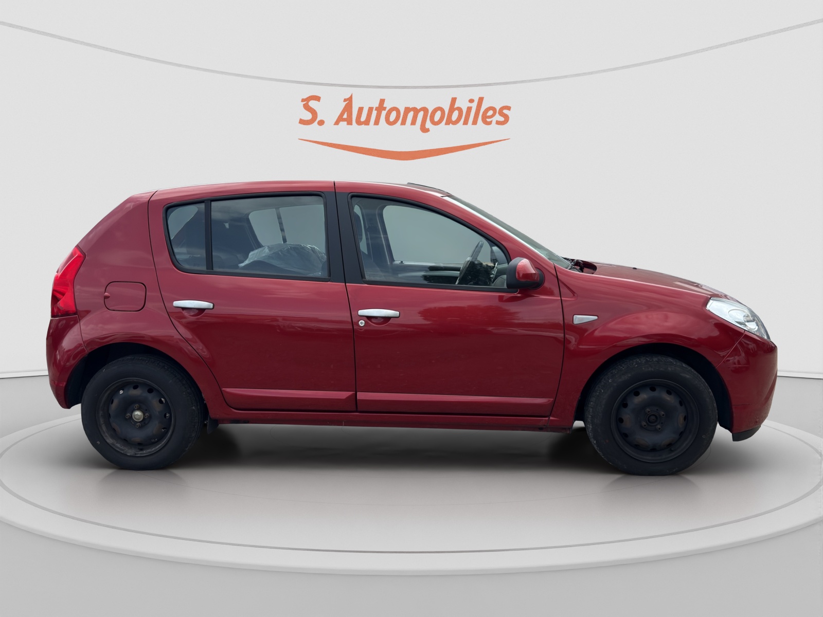 DACIA Sandero 1.6 Lauréate-image-3