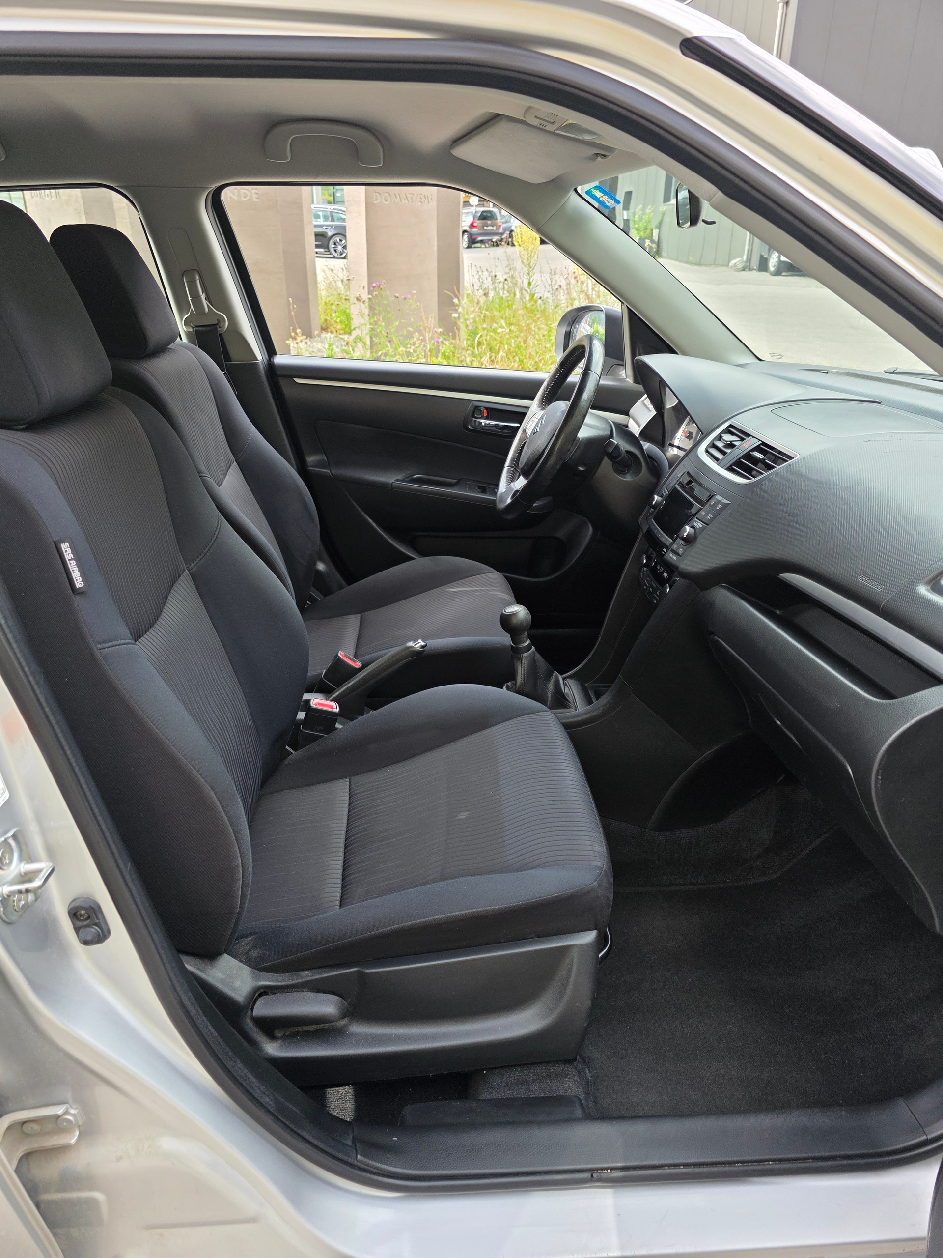 SUZUKI Swift 1.2i 16V GL Top 4x4-image-11
