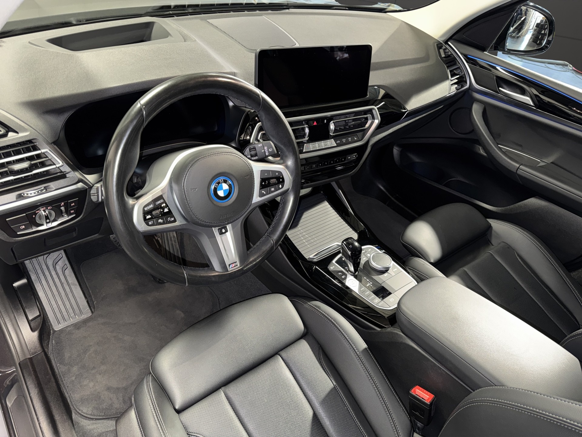 BMW X3 30e xDrive-image-8