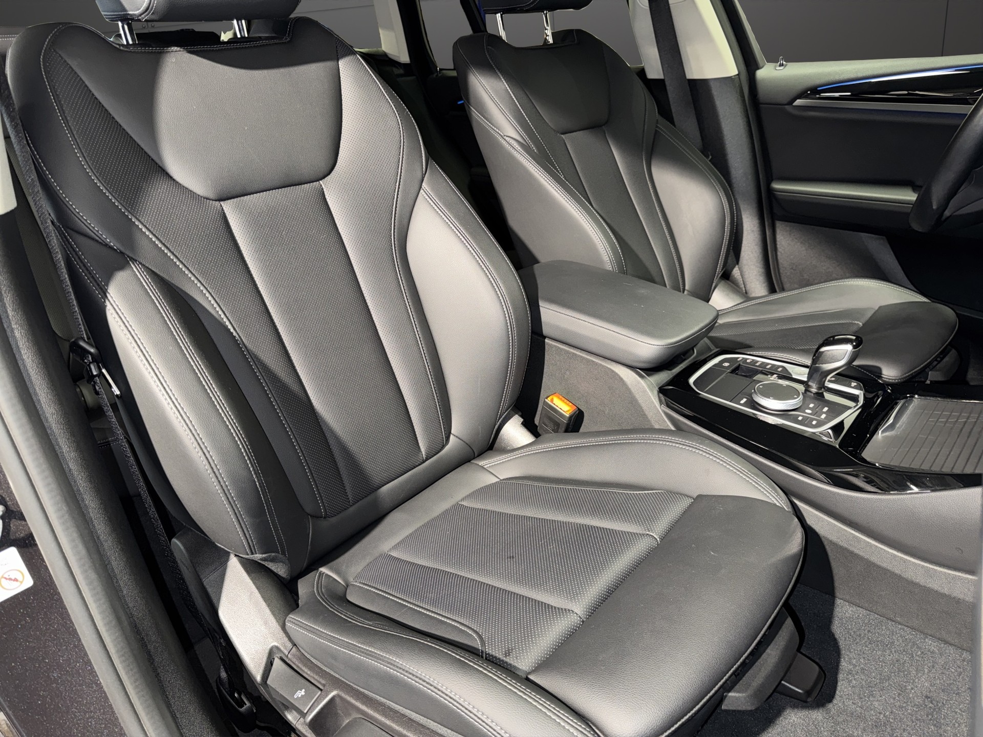 BMW X3 30e xDrive-image-17