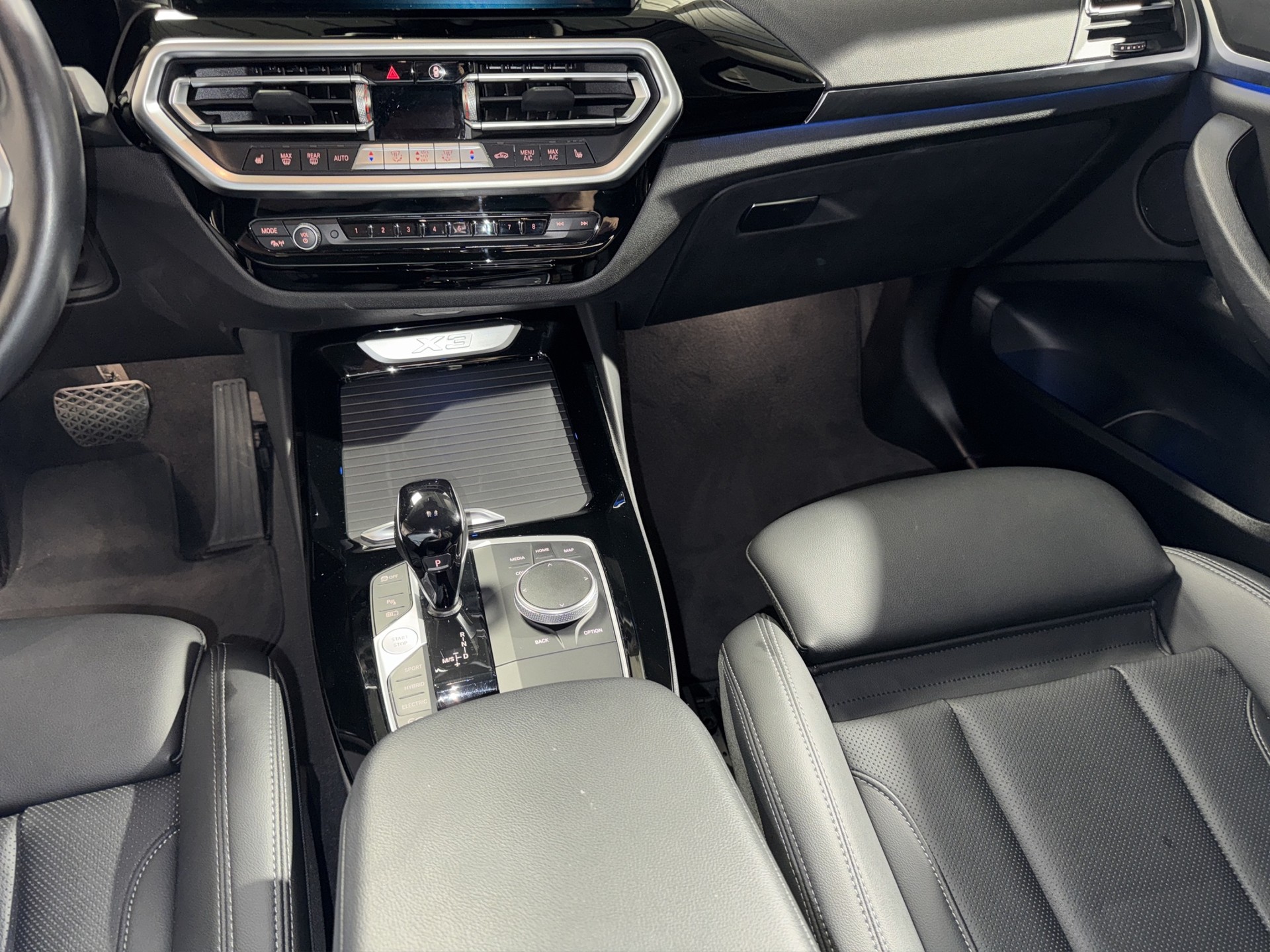 BMW X3 30e xDrive-image-18