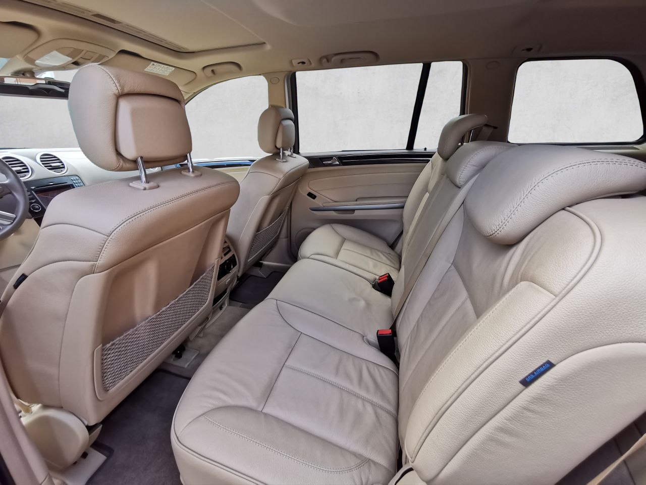 MERCEDES-BENZ GL 350 CDI BlueEfficiency 4Matic 7G-Tronic-image-7