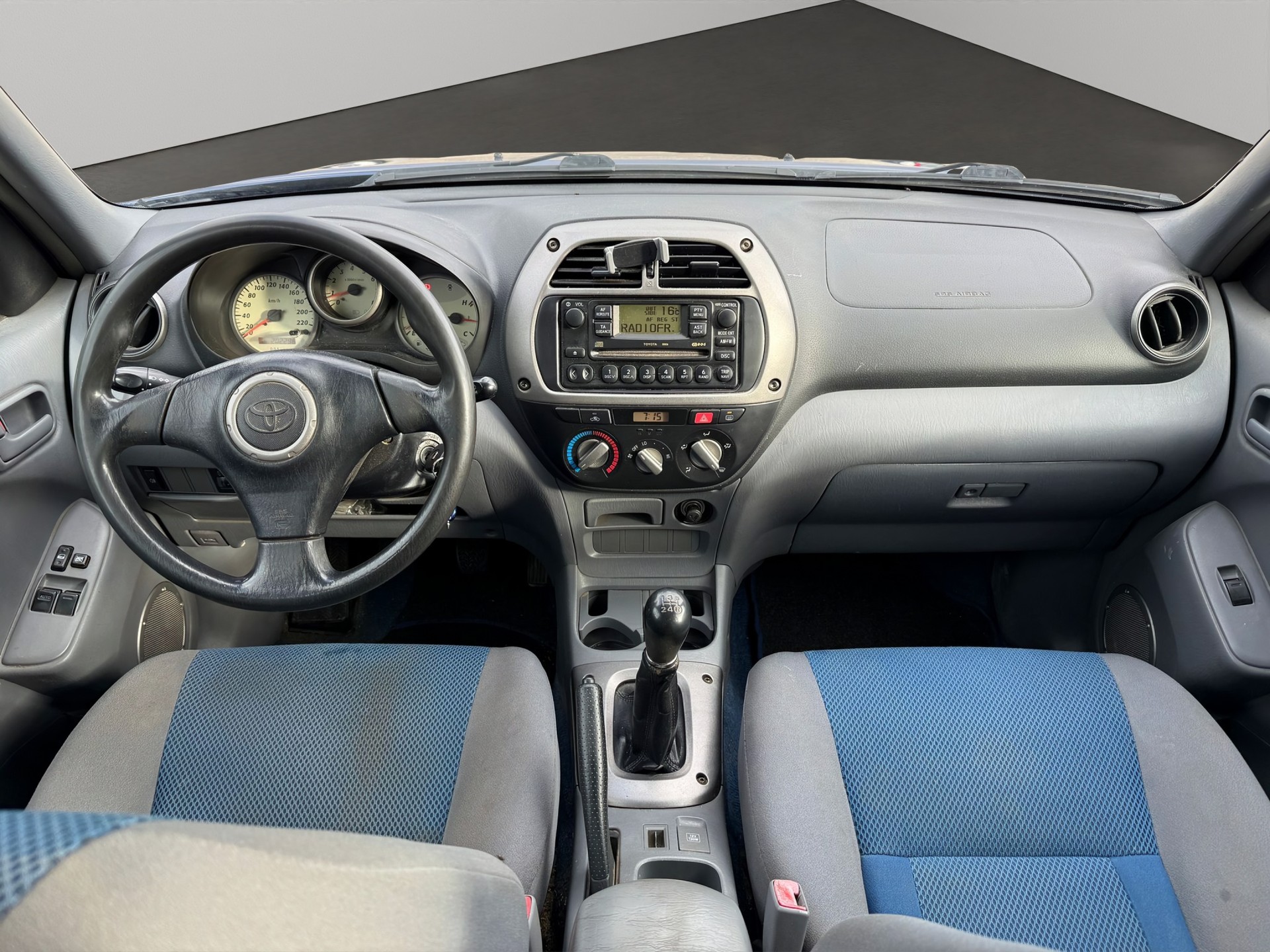 TOYOTA RAV-4 2.0 16V Linea Terra-image-8