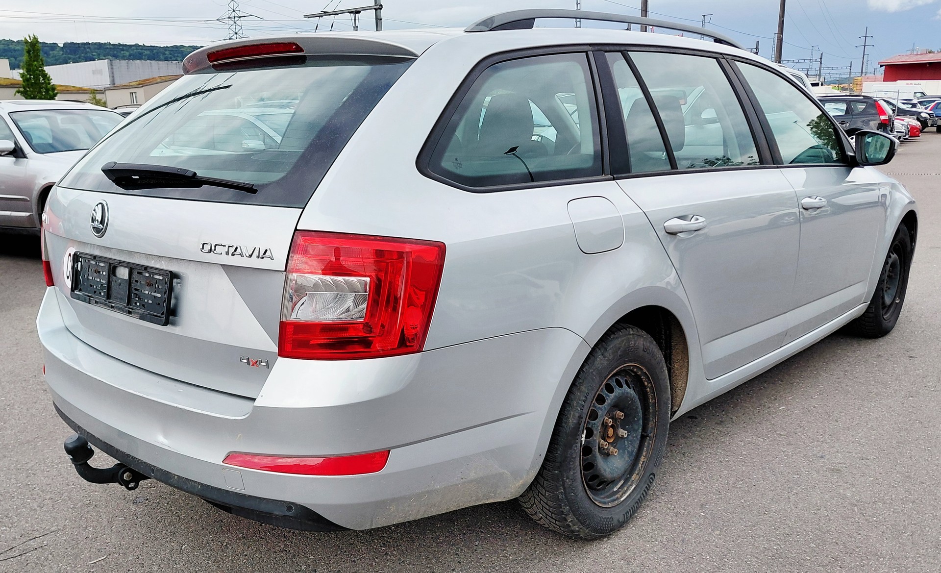 SKODA Octavia Combi 1.6 TDI Fresh 4x4-image-3