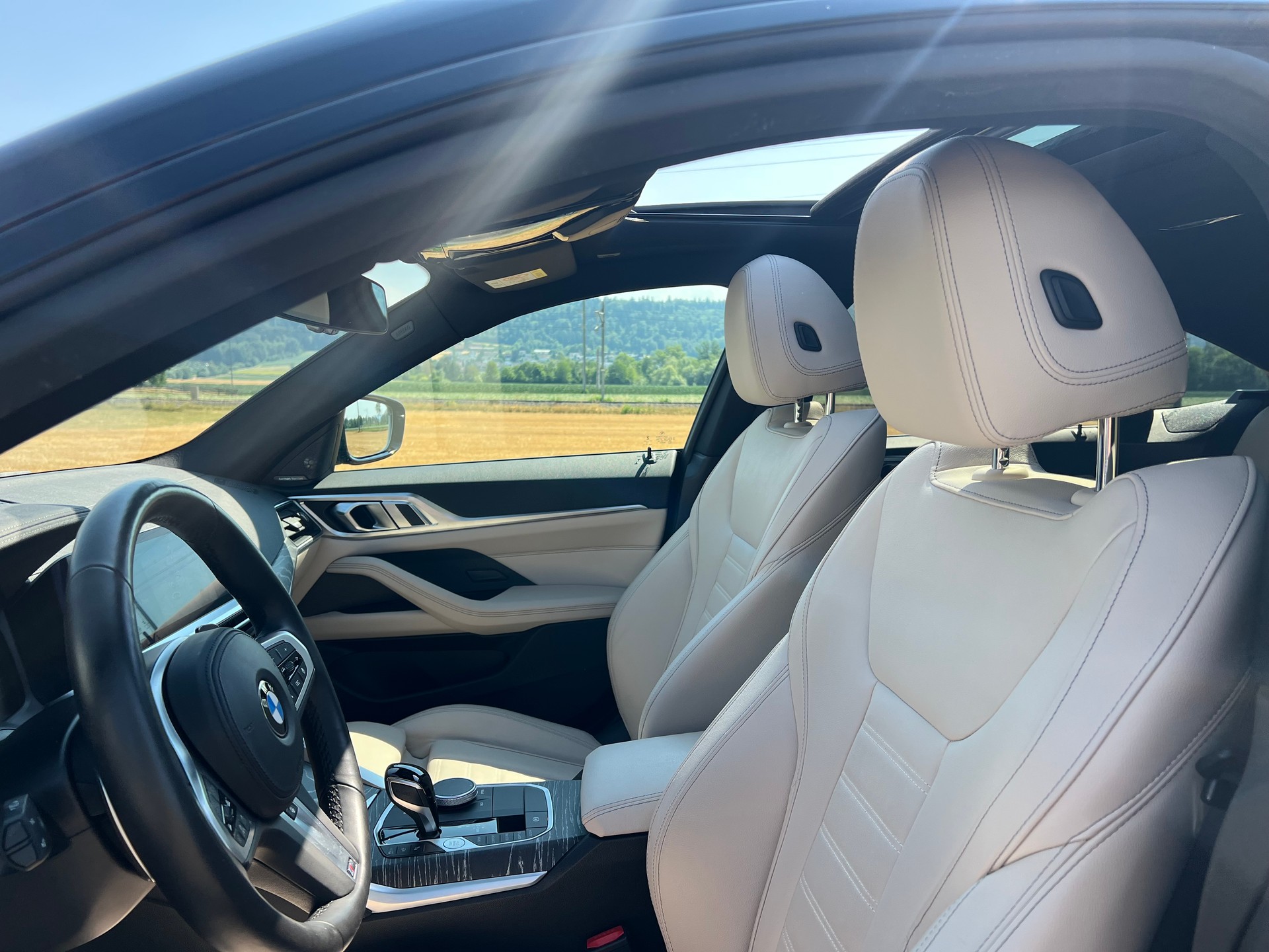 BMW M440i xDrive 48V Gran Coupé Steptronic- 360°-Kamera-image-26