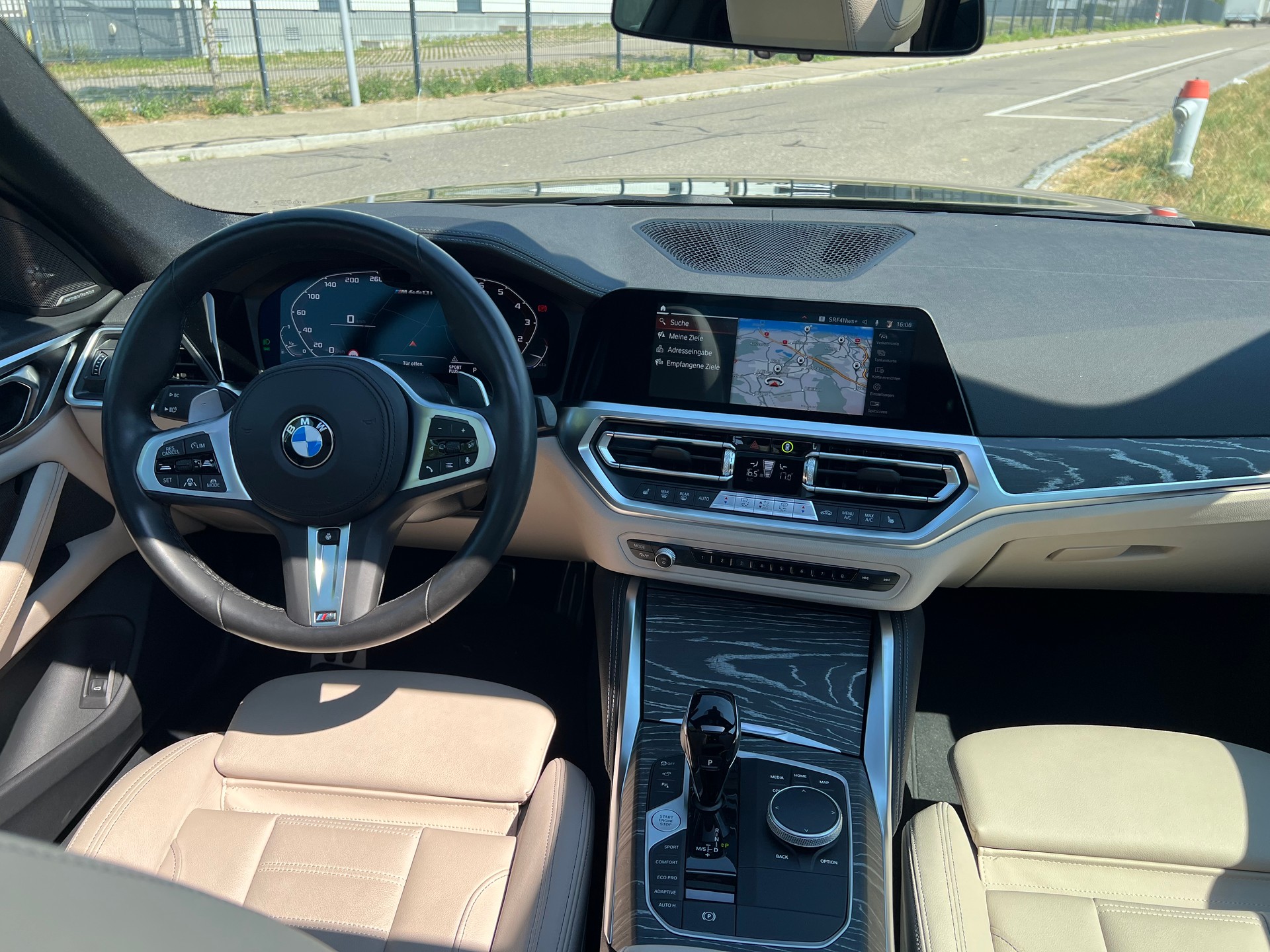 BMW M440i xDrive 48V Gran Coupé Steptronic- 360°-Kamera-image-16