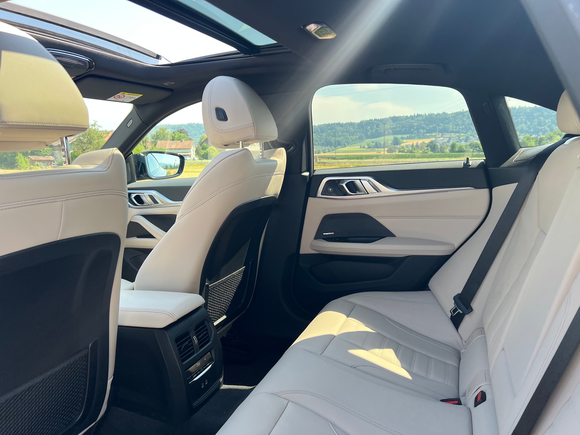 BMW M440i xDrive 48V Gran Coupé Steptronic- 360°-Kamera-image-25