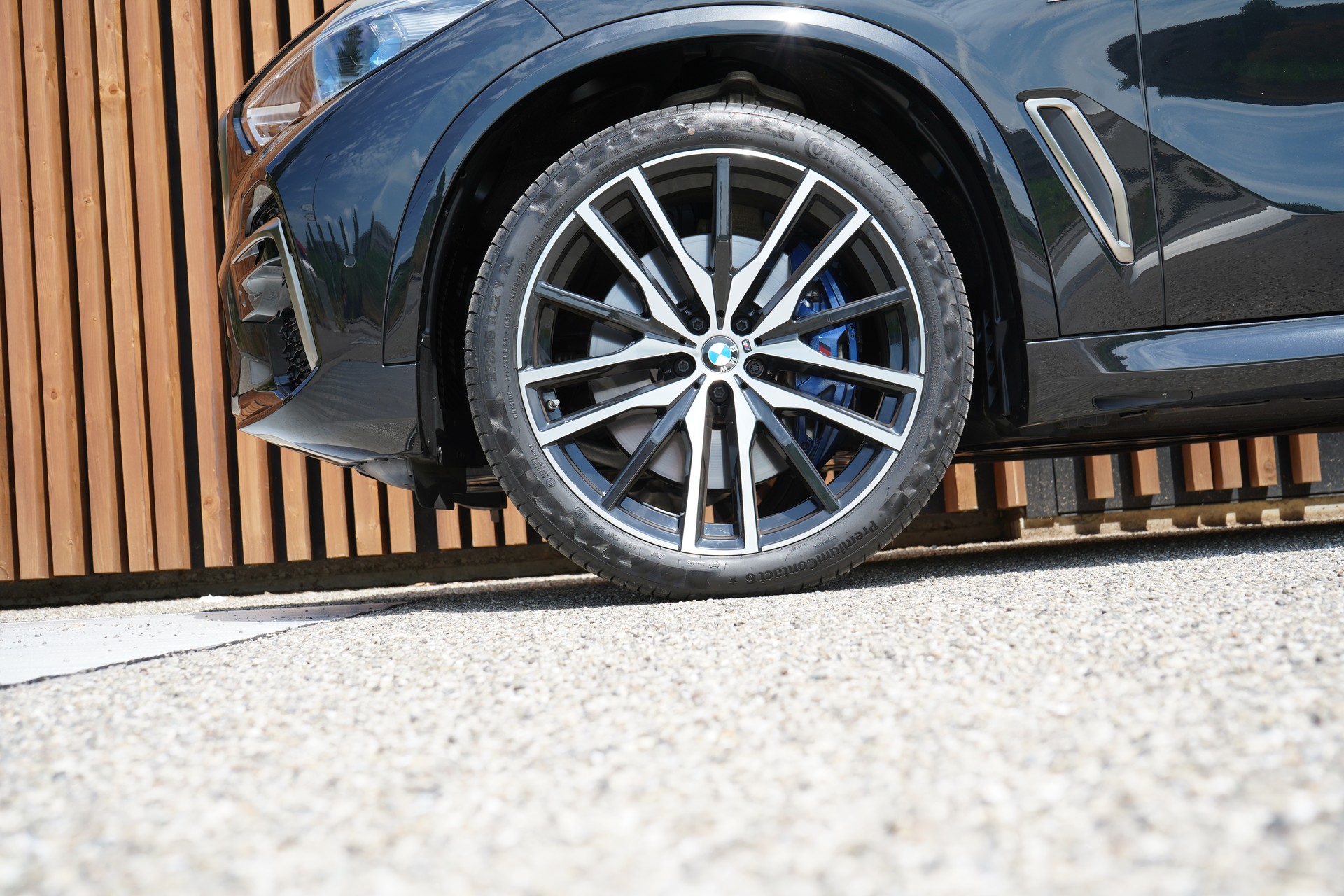 BMW X5 xDRIVE M50i BLACK STEPTRONIC l 530 PS-image-11