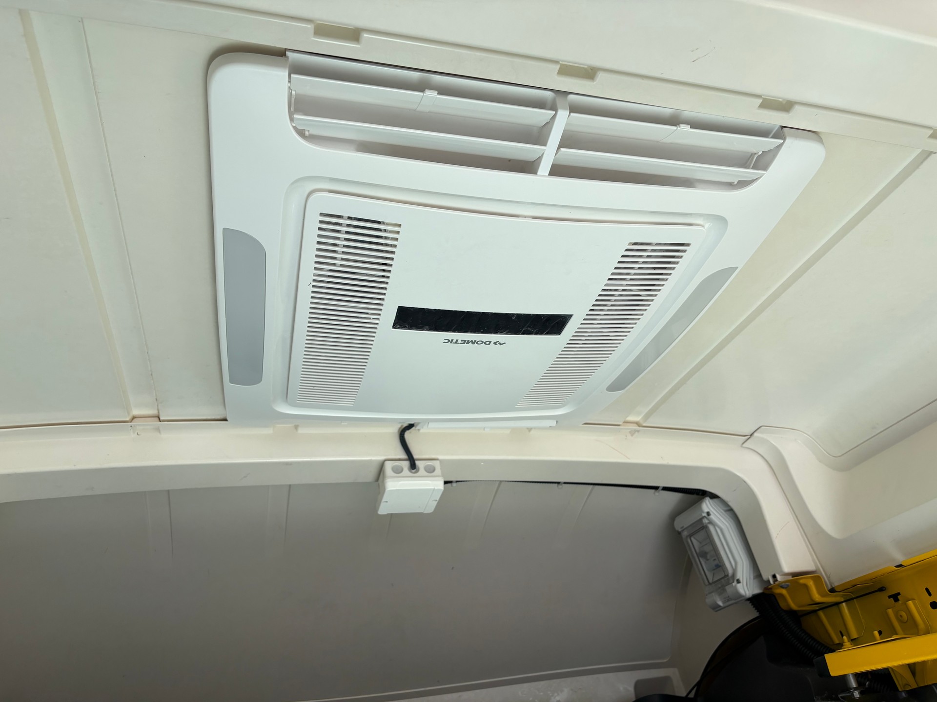 RENAULT Master T35 ENERGY 2.3dCi 135 L3H3-image-8