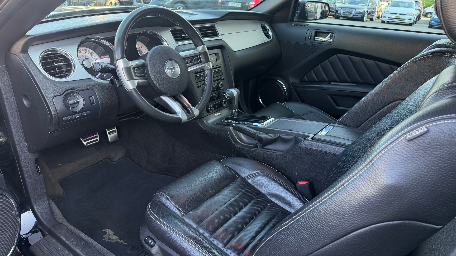 FORD MUSTANG-image-8