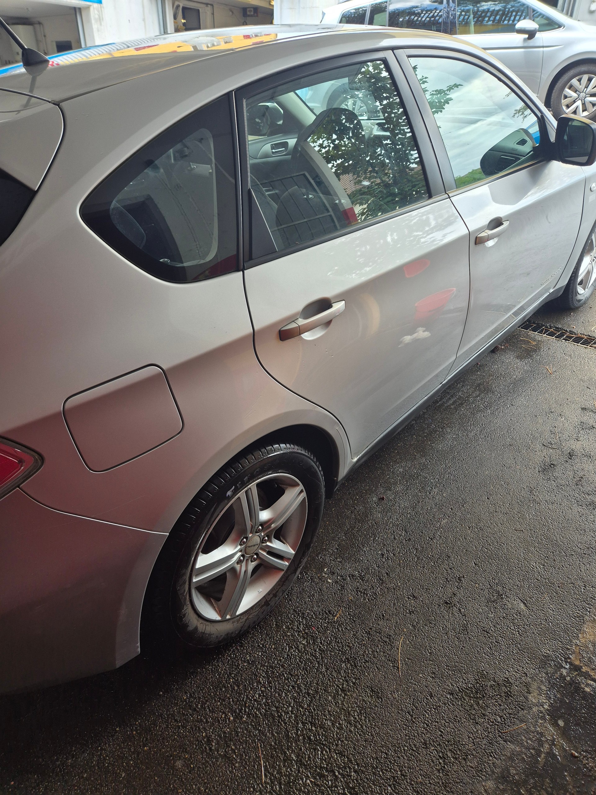 SUBARU Impreza 2.0R Swiss Automatic-image-11