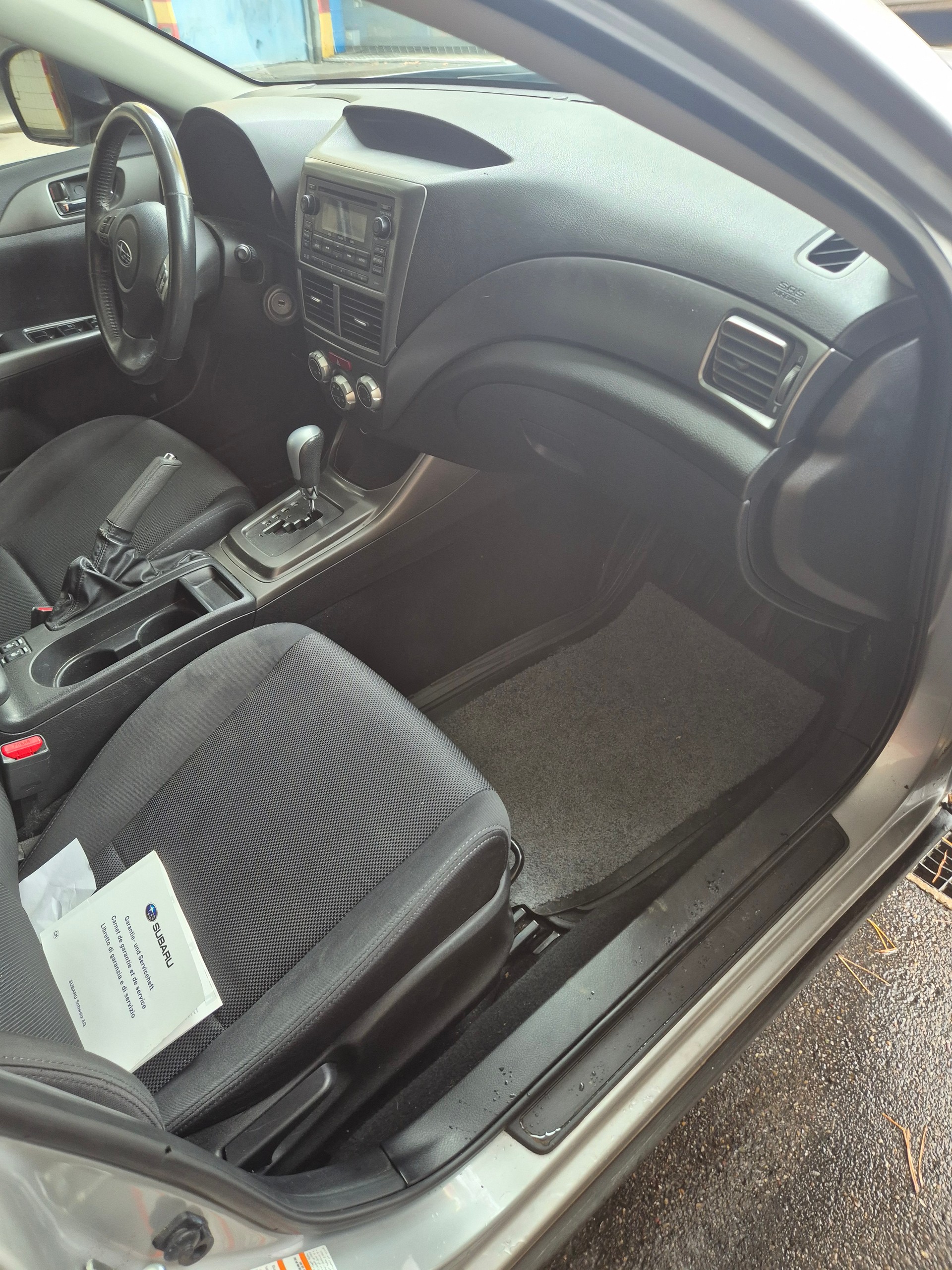 SUBARU Impreza 2.0R Swiss Automatic-image-1