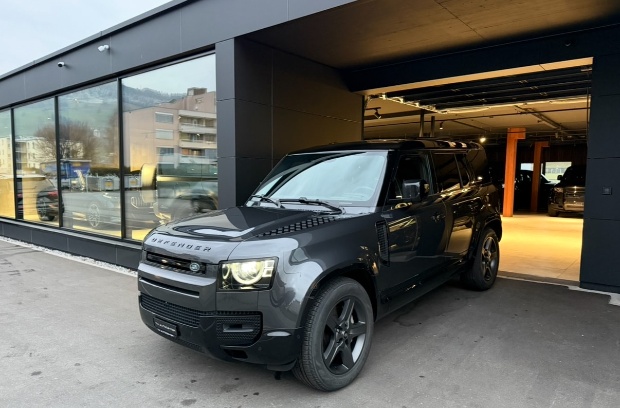 LAND ROVER Defender 110 3.0 D I6 300 SE AWD AT8-image-0