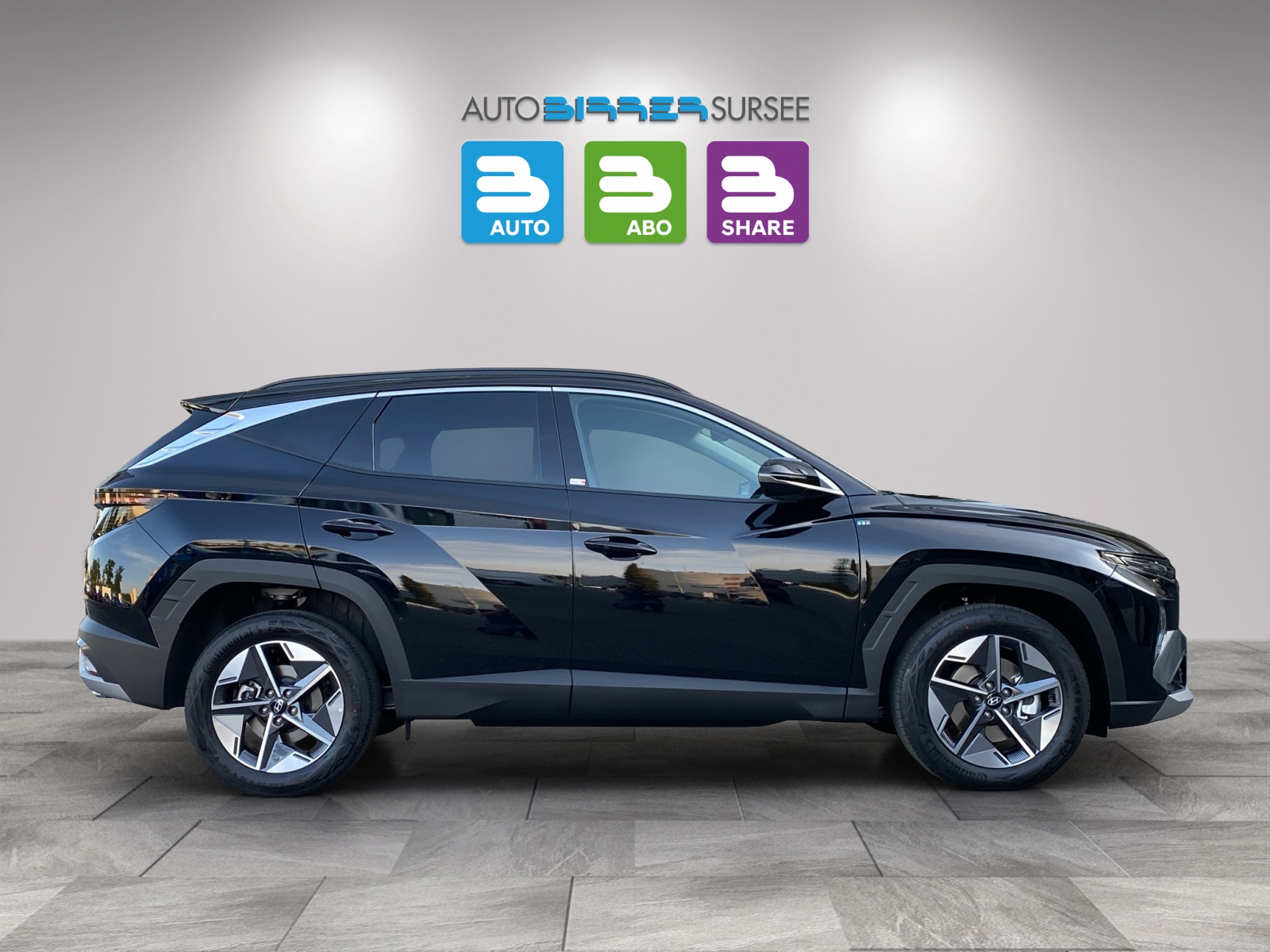HYUNDAI Tucson 1.6 T-GDi HEV Amplia 4WD-image-3