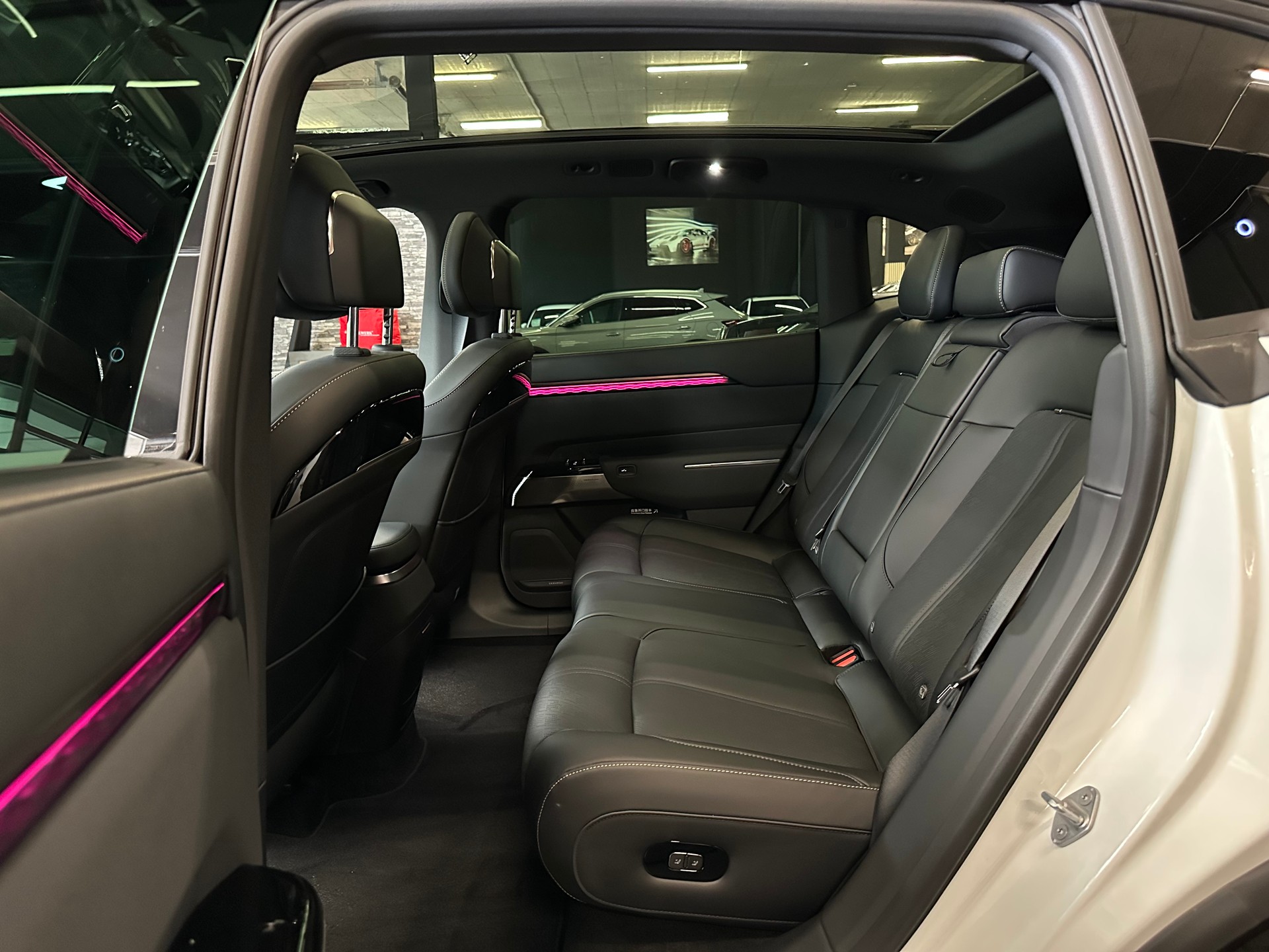 ZEEKR 7X 100kWh Privilege AWD-image-15