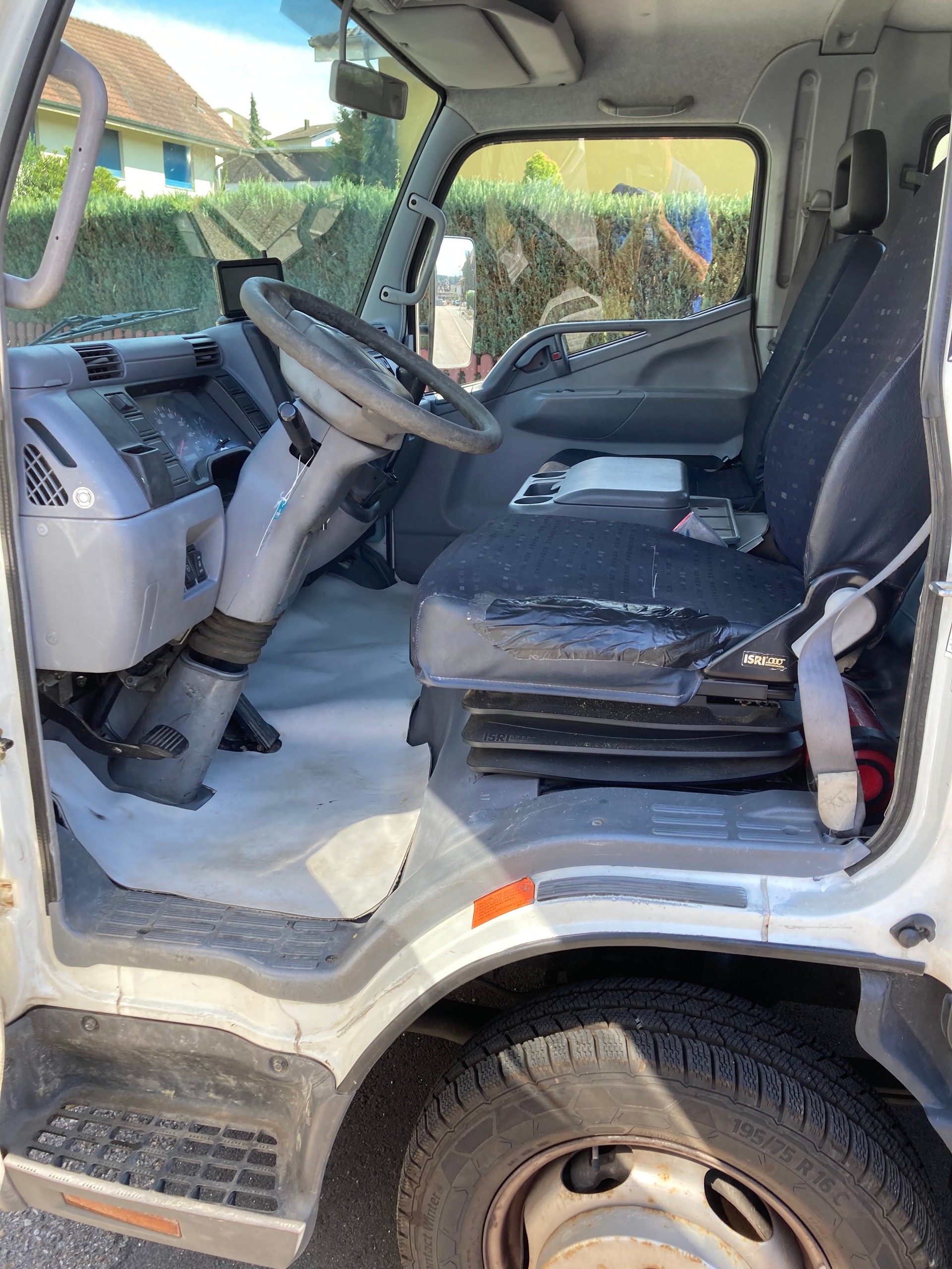 MITSUBISHI FUSO 3.0 TD 125-image-2