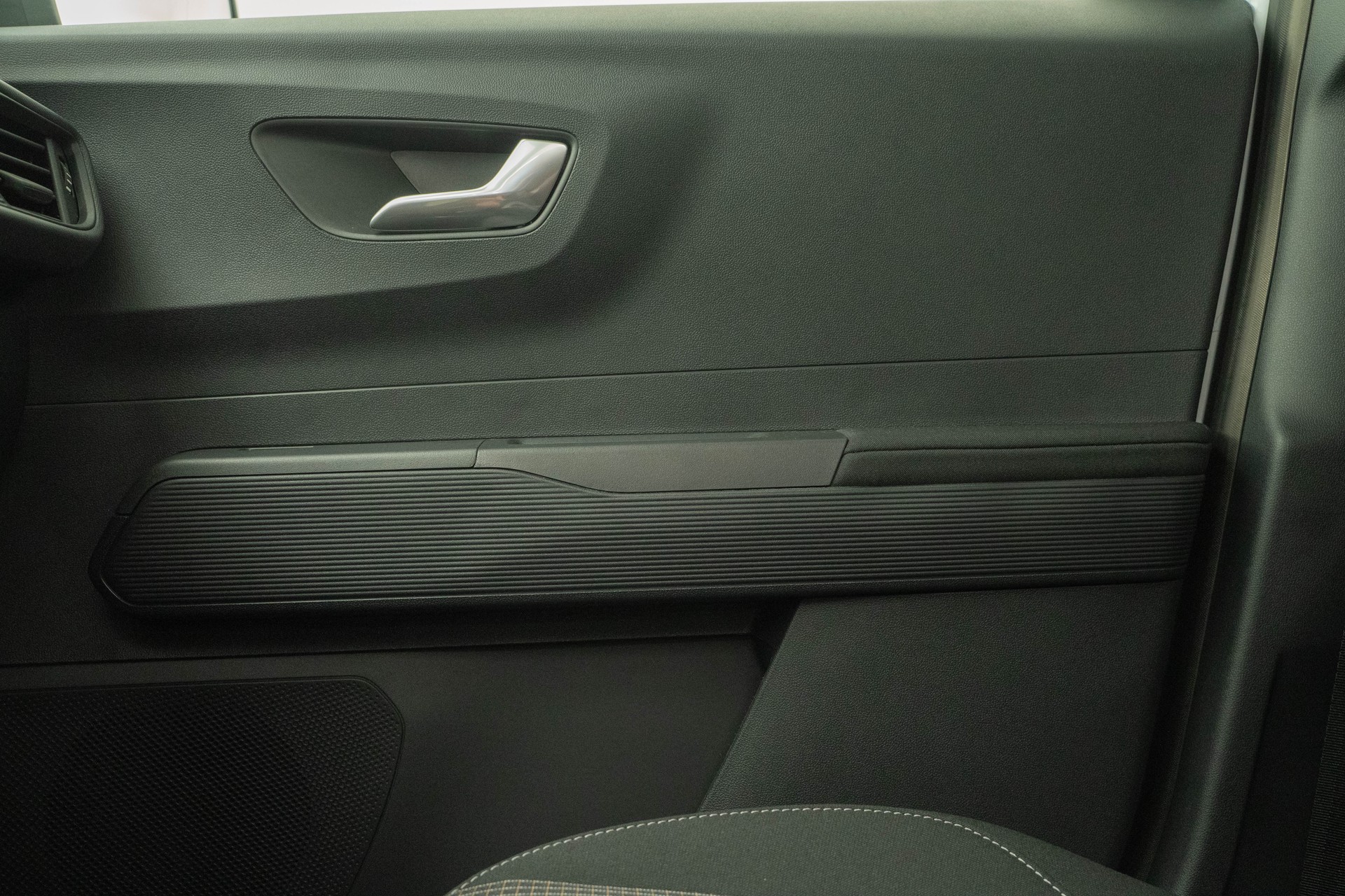 FORD Tourneo Courier 1.0 EcoBoost Trend-image-13