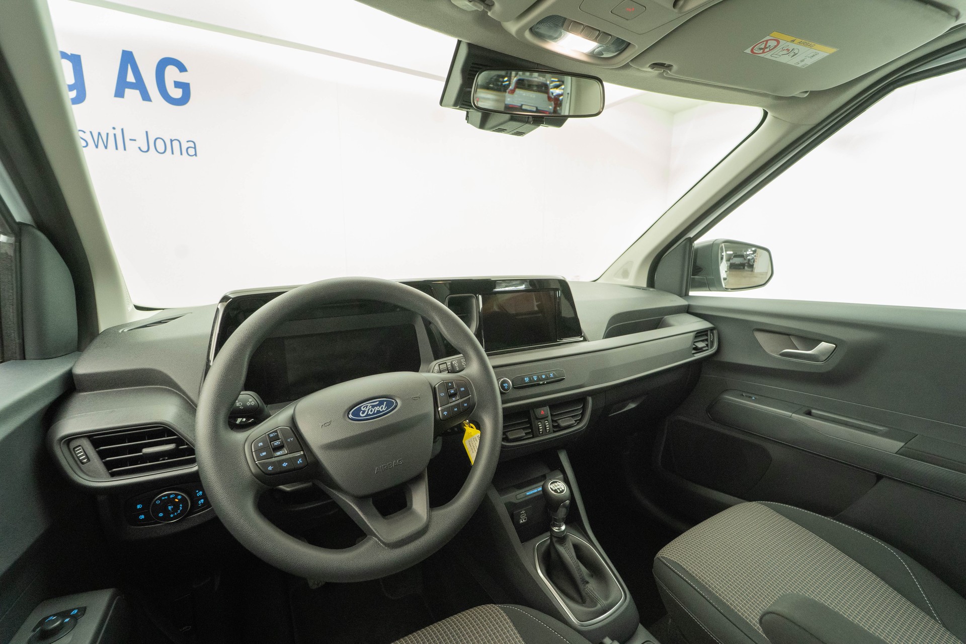 FORD Tourneo Courier 1.0 EcoBoost Trend-image-6