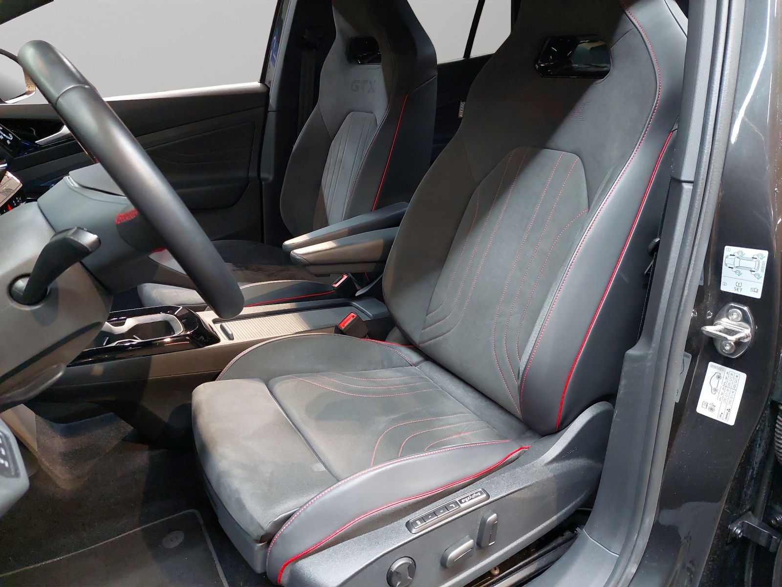 VW ID.4 GTX 77 kWh 4Motion-image-5