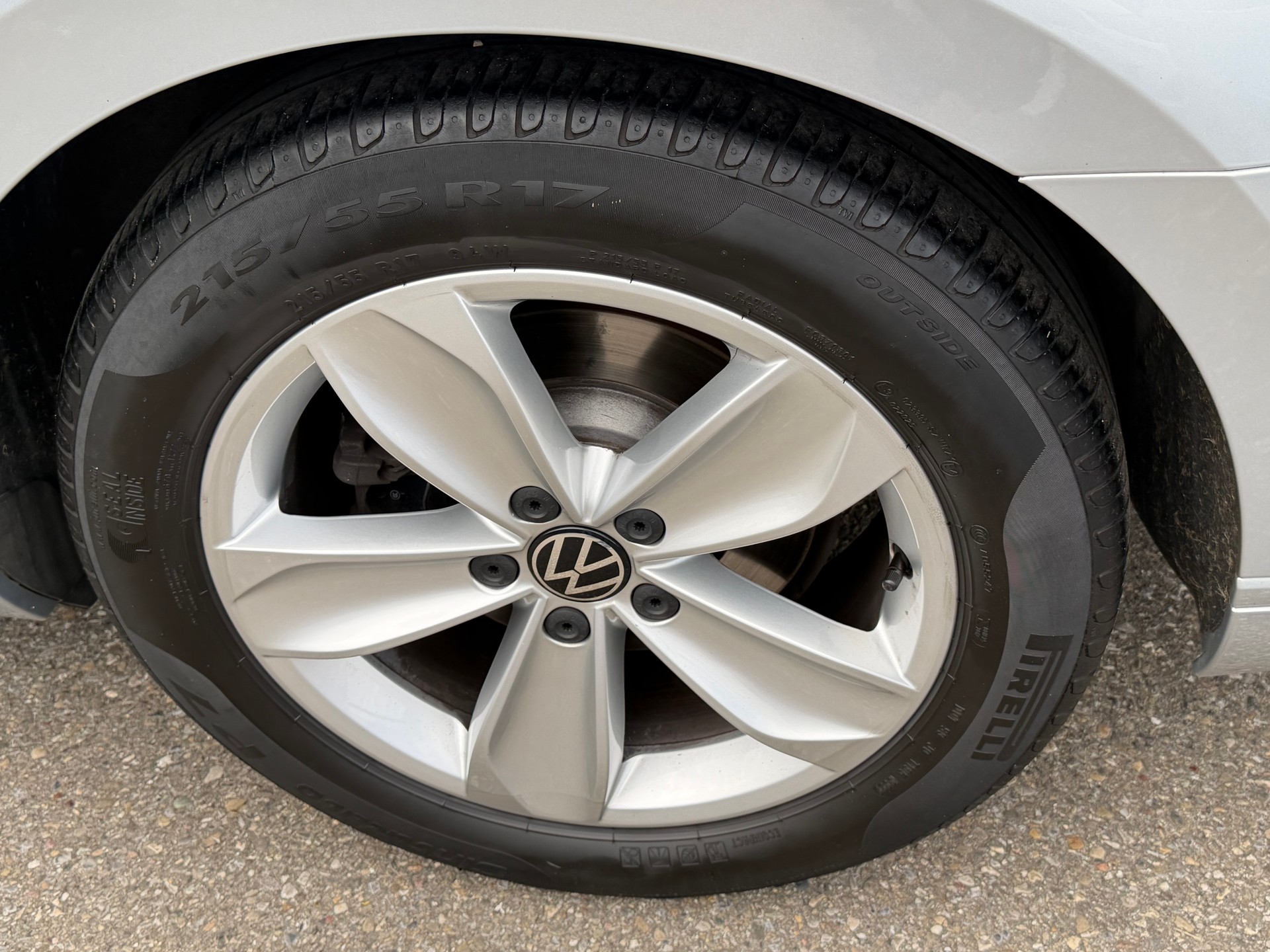VW Passat 2.0 TDI BMT Business 4Motion DSG-image-15