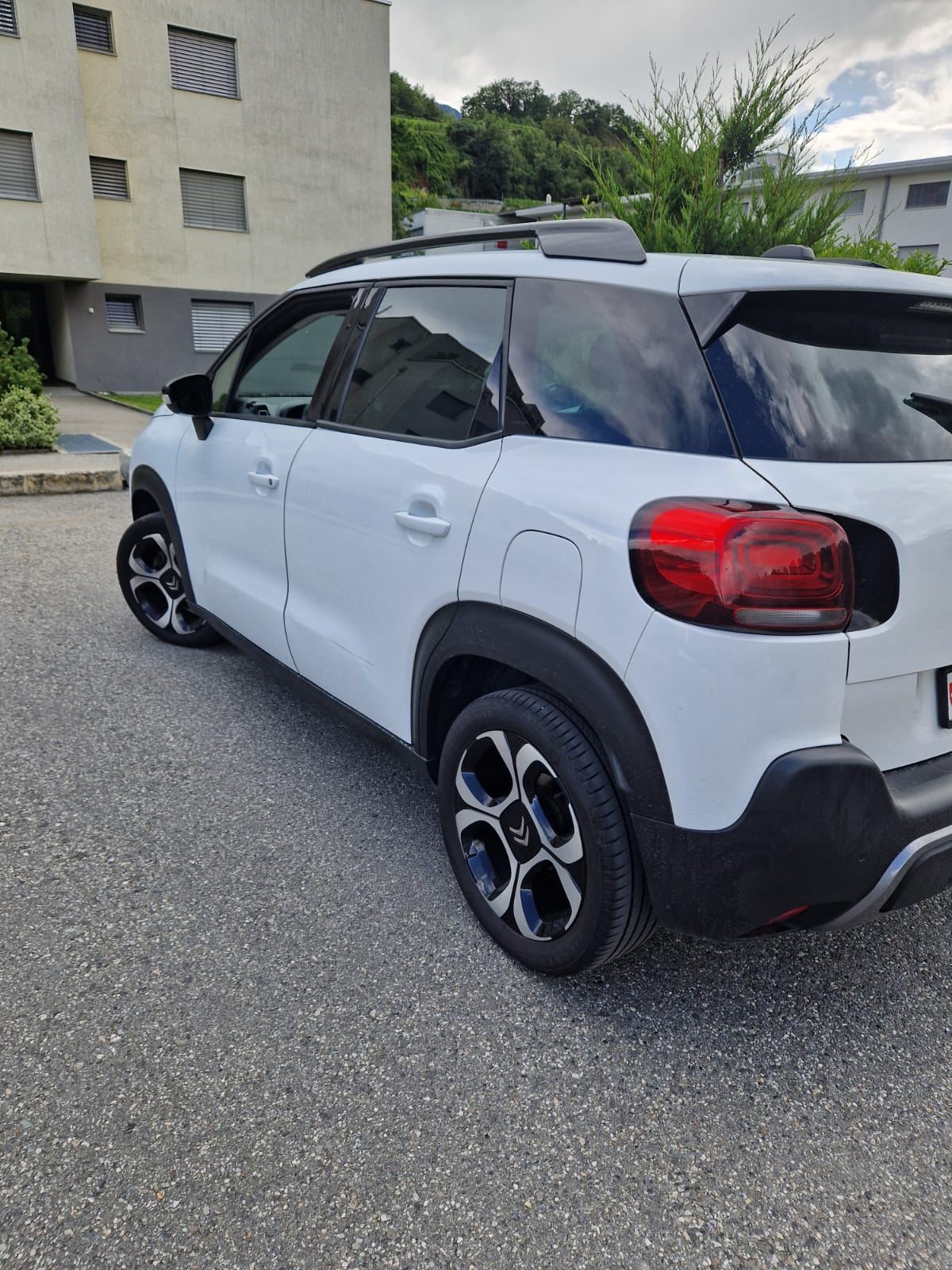 CITROEN C3 Aircross 1.6 BlueHD Feel-image-1