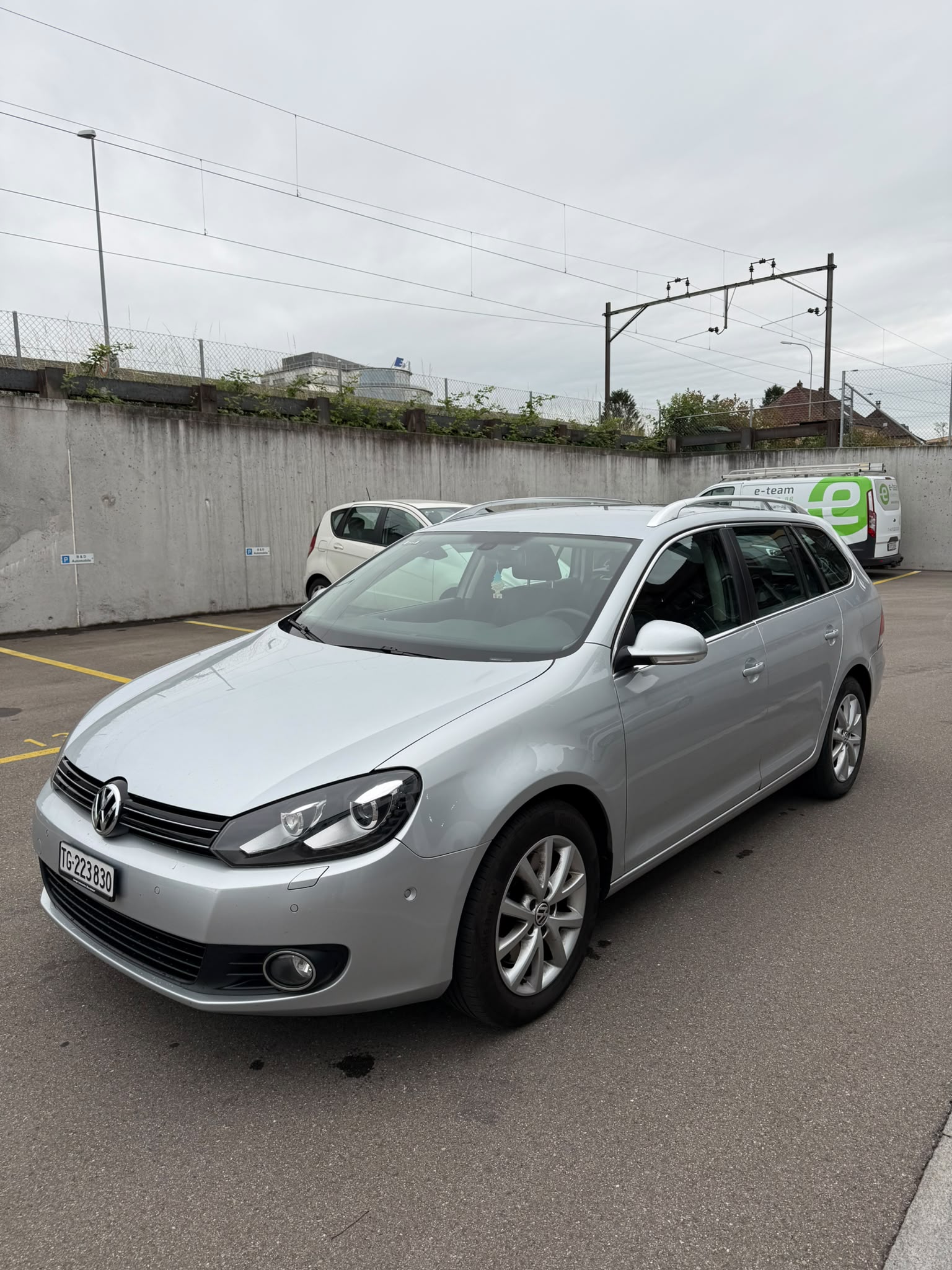 VW Variant 1.4 TSI Highline DSG-image-2
