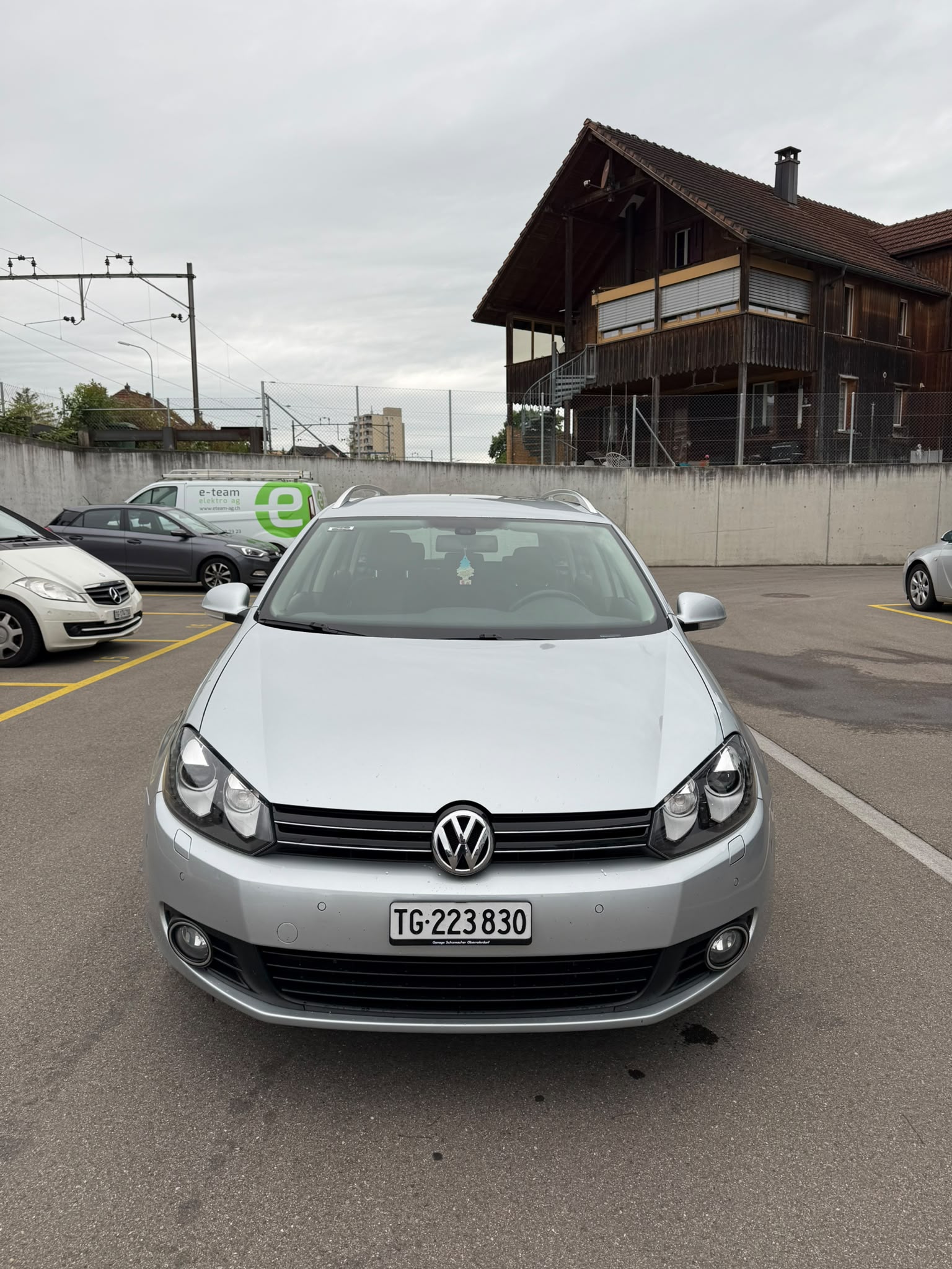 VW Variant 1.4 TSI Highline DSG-image-3
