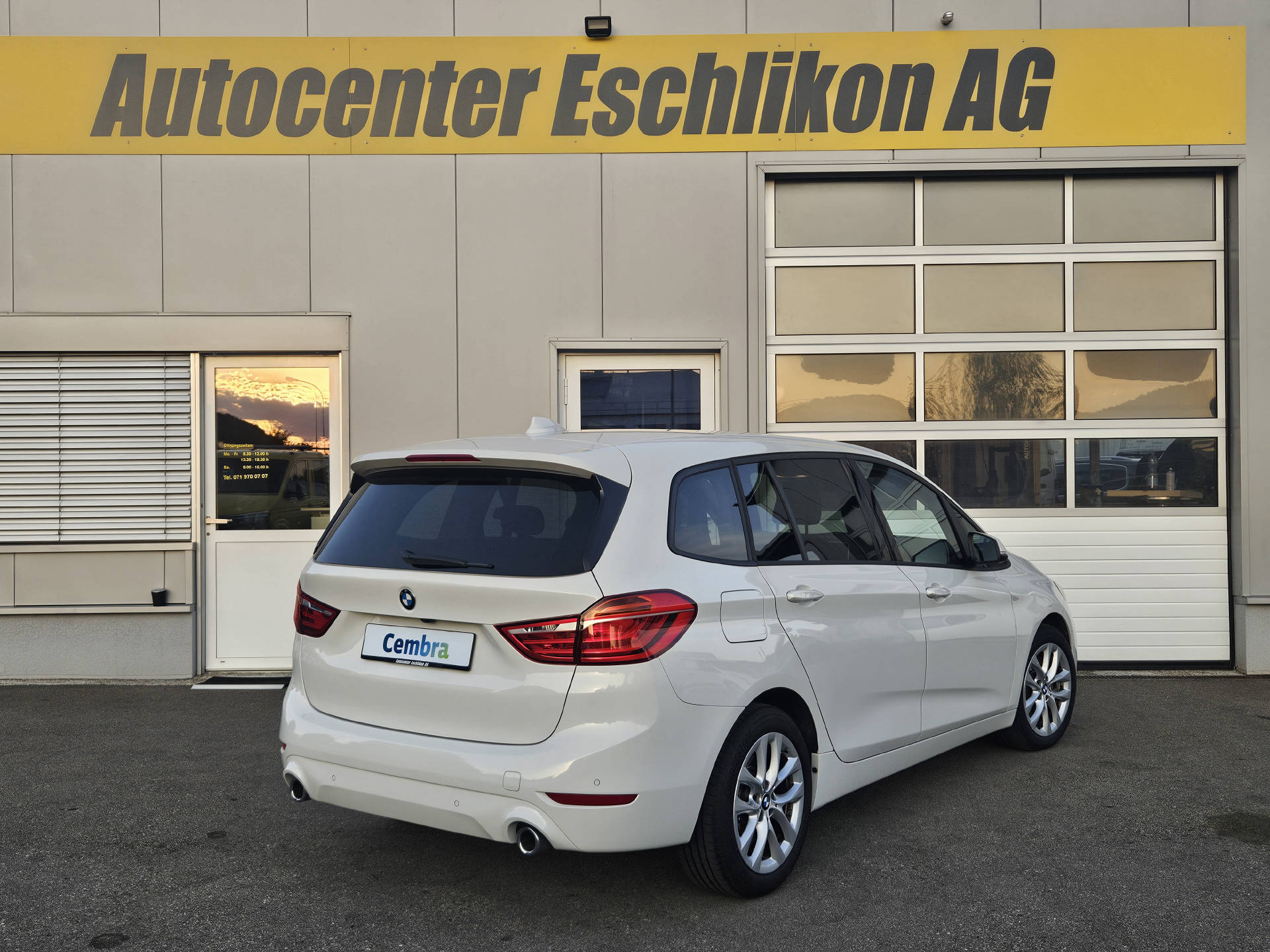 BMW 220xd Gran Tourer * Frisch ab MFK * Head-Up Display * Rückfahrkamera * Navi * Sitzheizung *-image-4