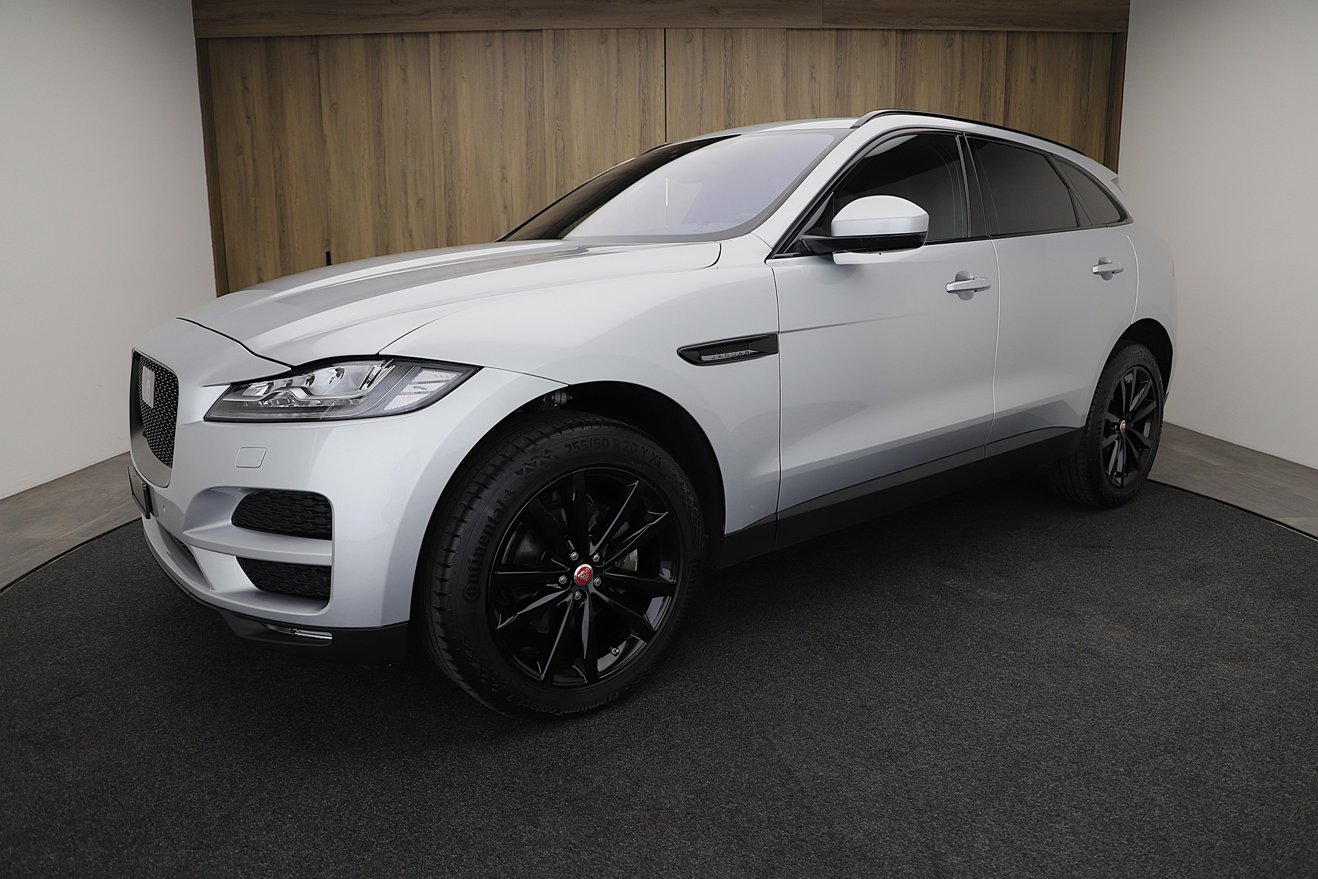 JAGUAR F-Pace 25t Prestige Advantage AWD Automatik
