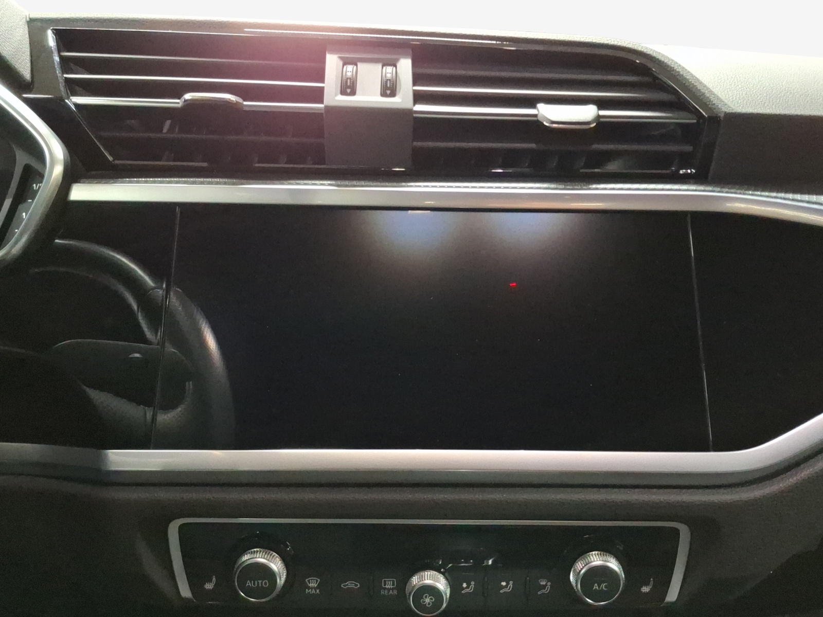 AUDI Q3 45 TFSI S line quattro S-tronic-image-10