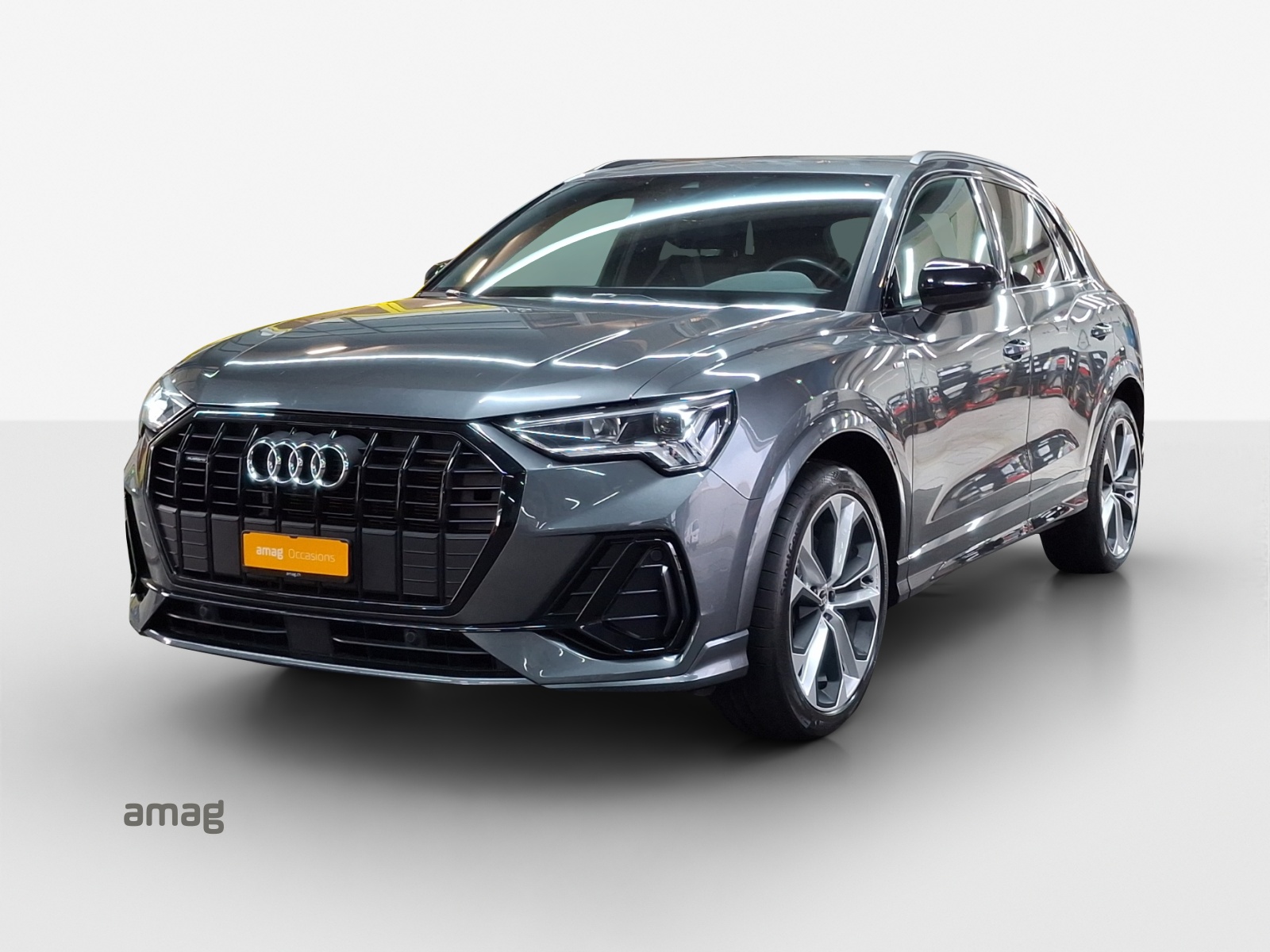 AUDI Q3 45 TFSI S line quattro S-tronic-image-0