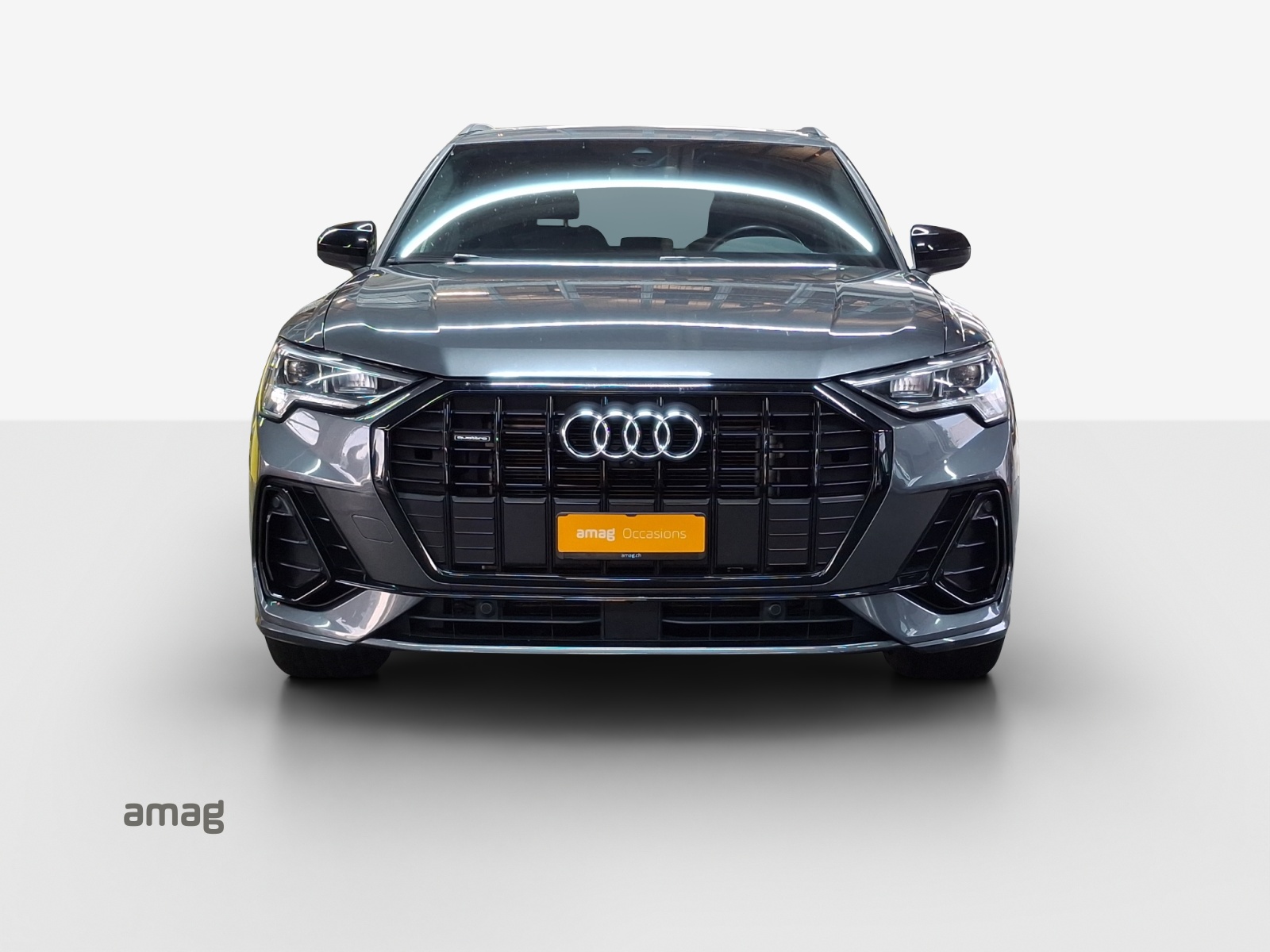 AUDI Q3 45 TFSI S line quattro S-tronic-image-6