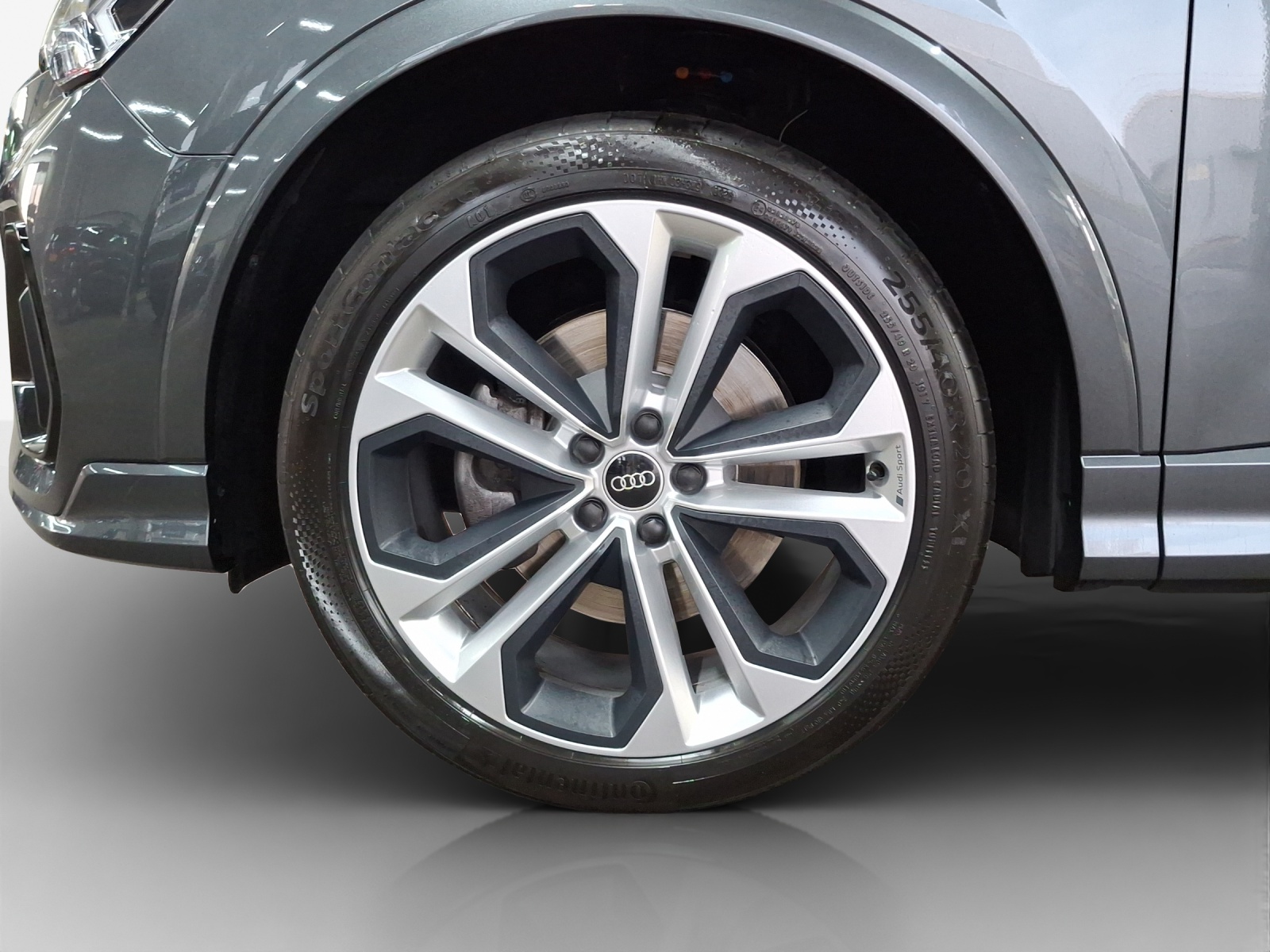 AUDI Q3 45 TFSI S line quattro S-tronic-image-14