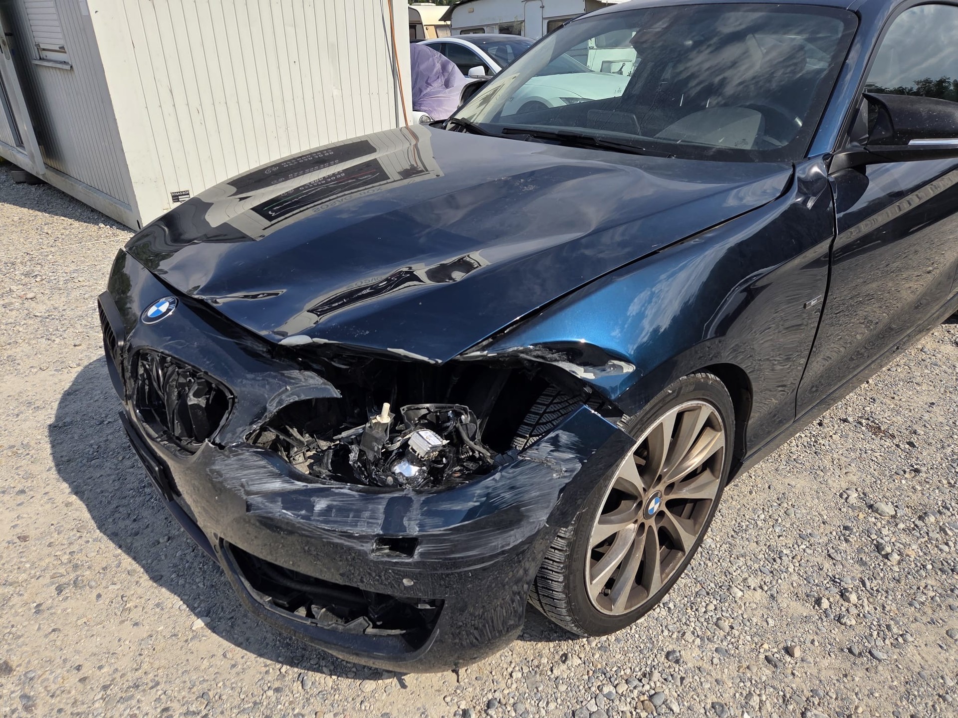 BMW 220i Sport Line Steptronic-image-2