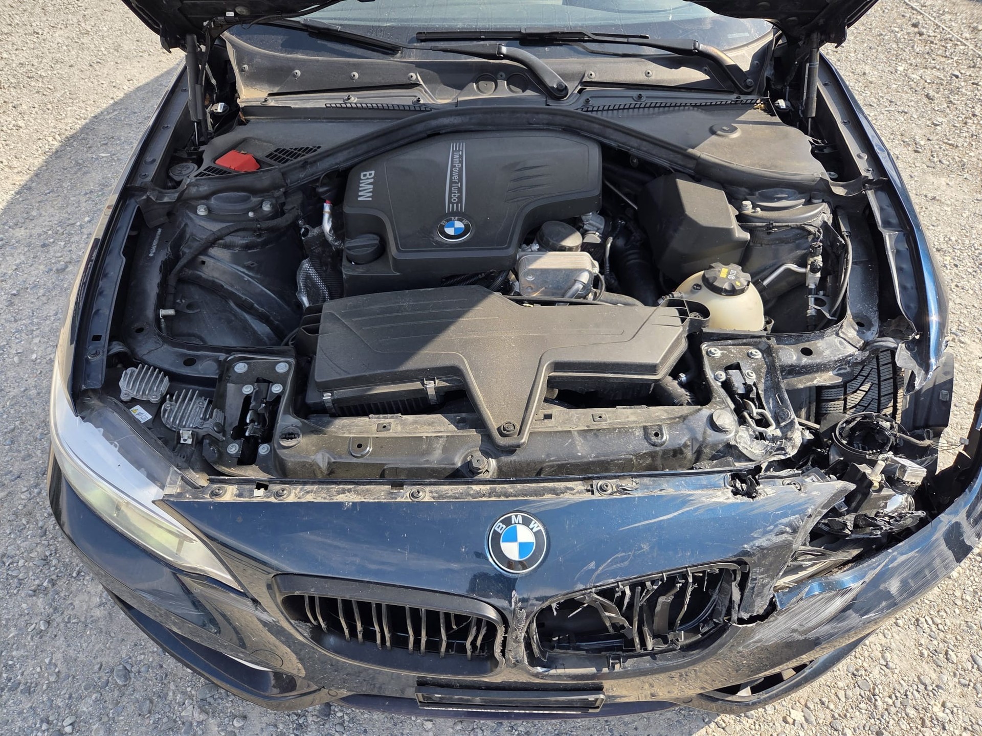 BMW 220i Sport Line Steptronic-image-8