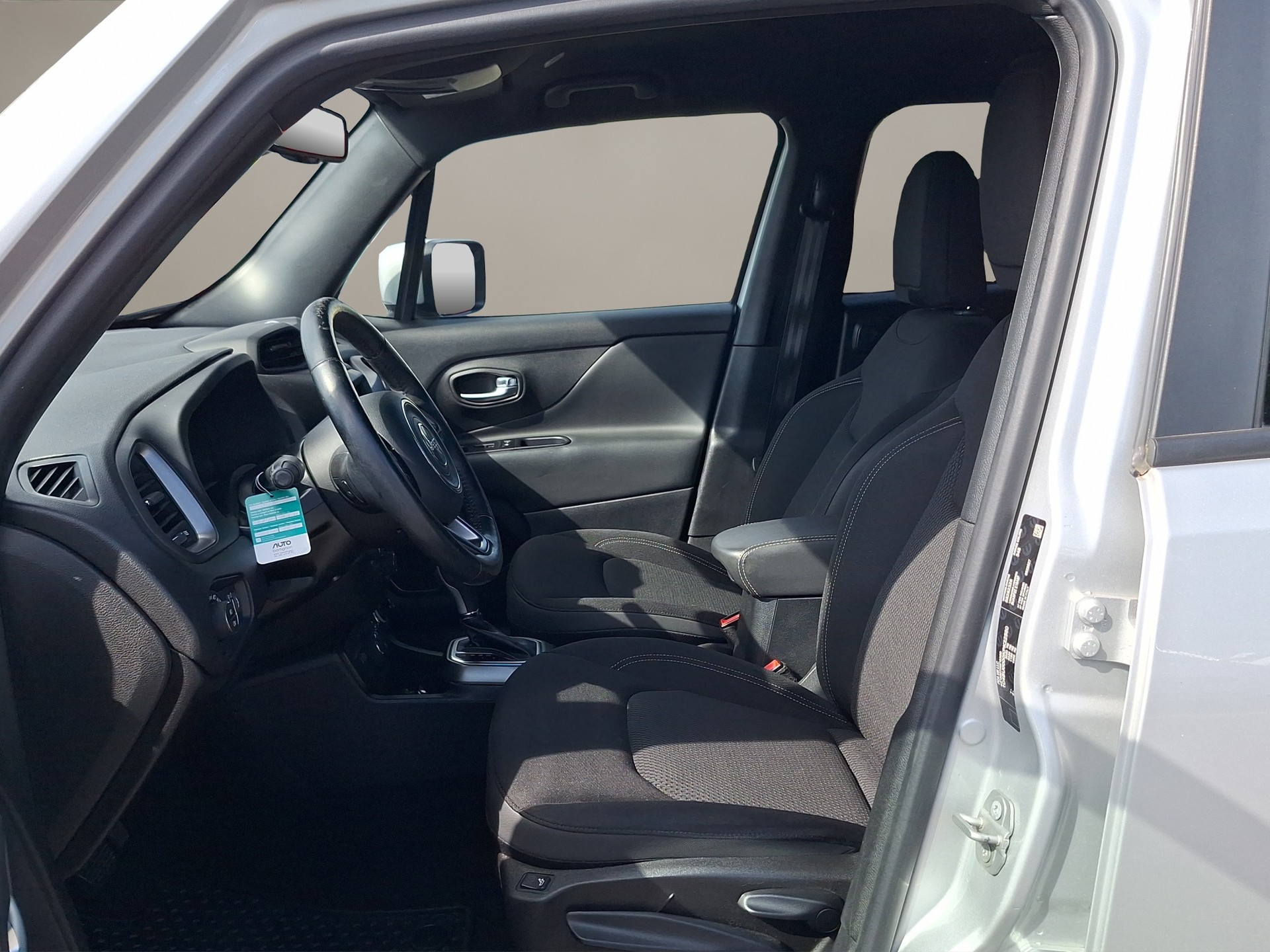 JEEP Renegade 1.3 Turbo Limited AWD-image-8