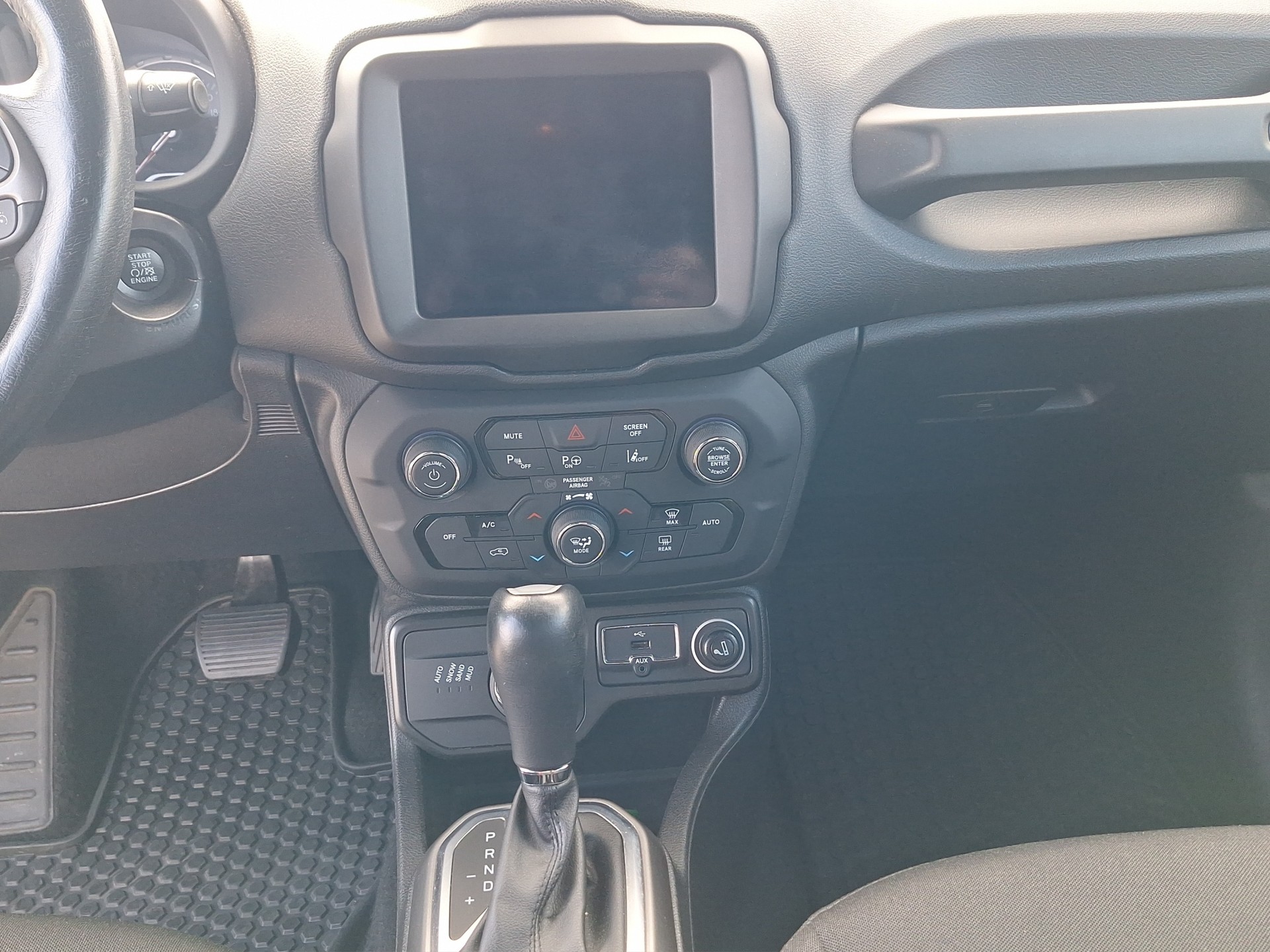 JEEP Renegade 1.3 Turbo Limited AWD-image-10