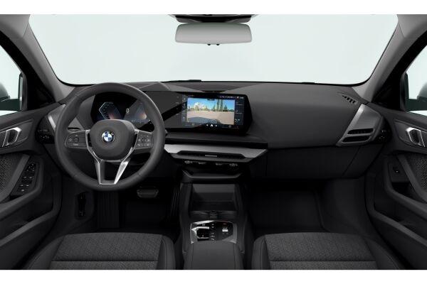 BMW 120i-image-3