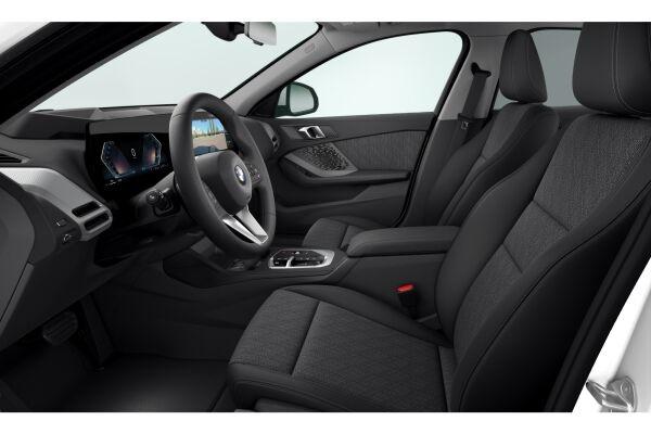 BMW 120i-image-2