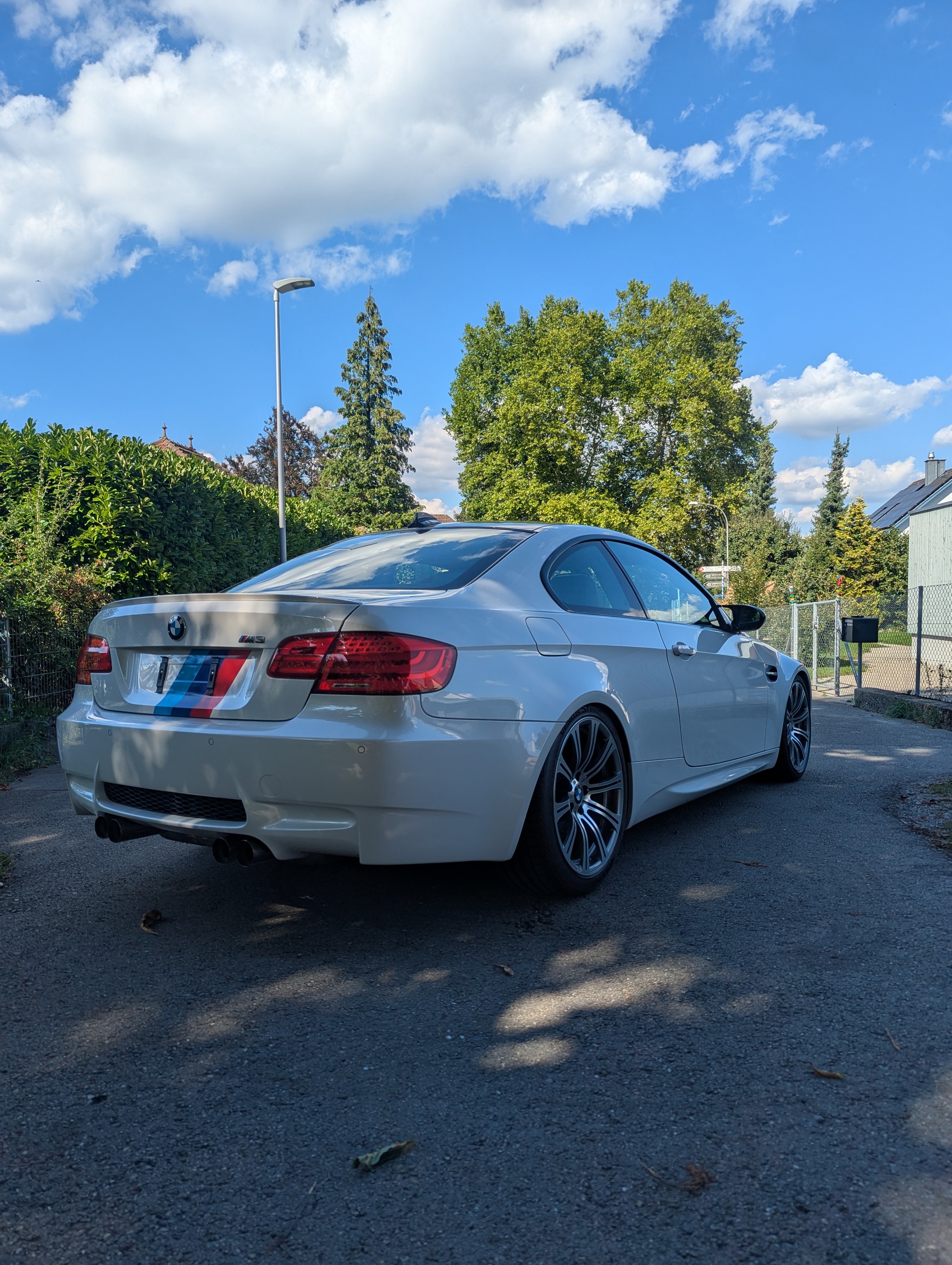 BMW M3-image-2
