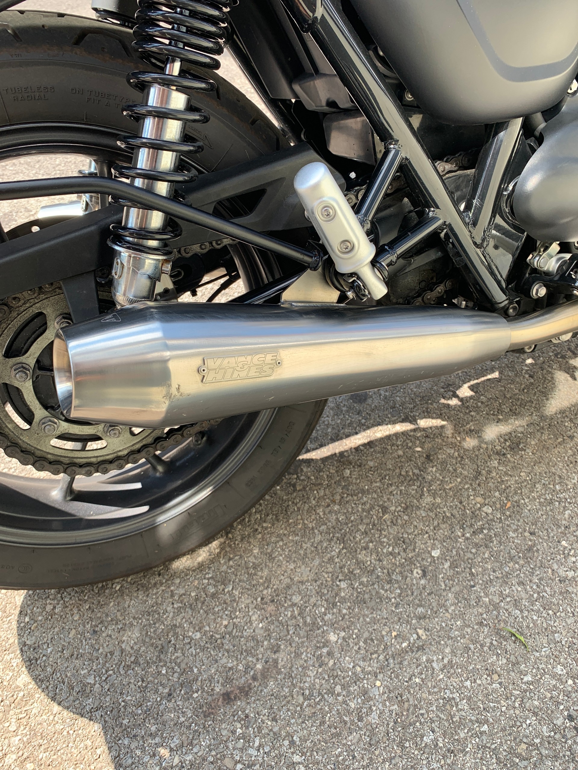 TRIUMPH Street Twin-image-9