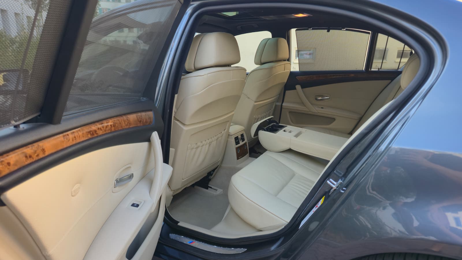 BMW 530xi Steptronic M-Paket| Facelift| Aus erster Hand| Top Ausstattung| Frisch ab MFK| AHK- Kupplung| Abstandsregelautomat|-image-11