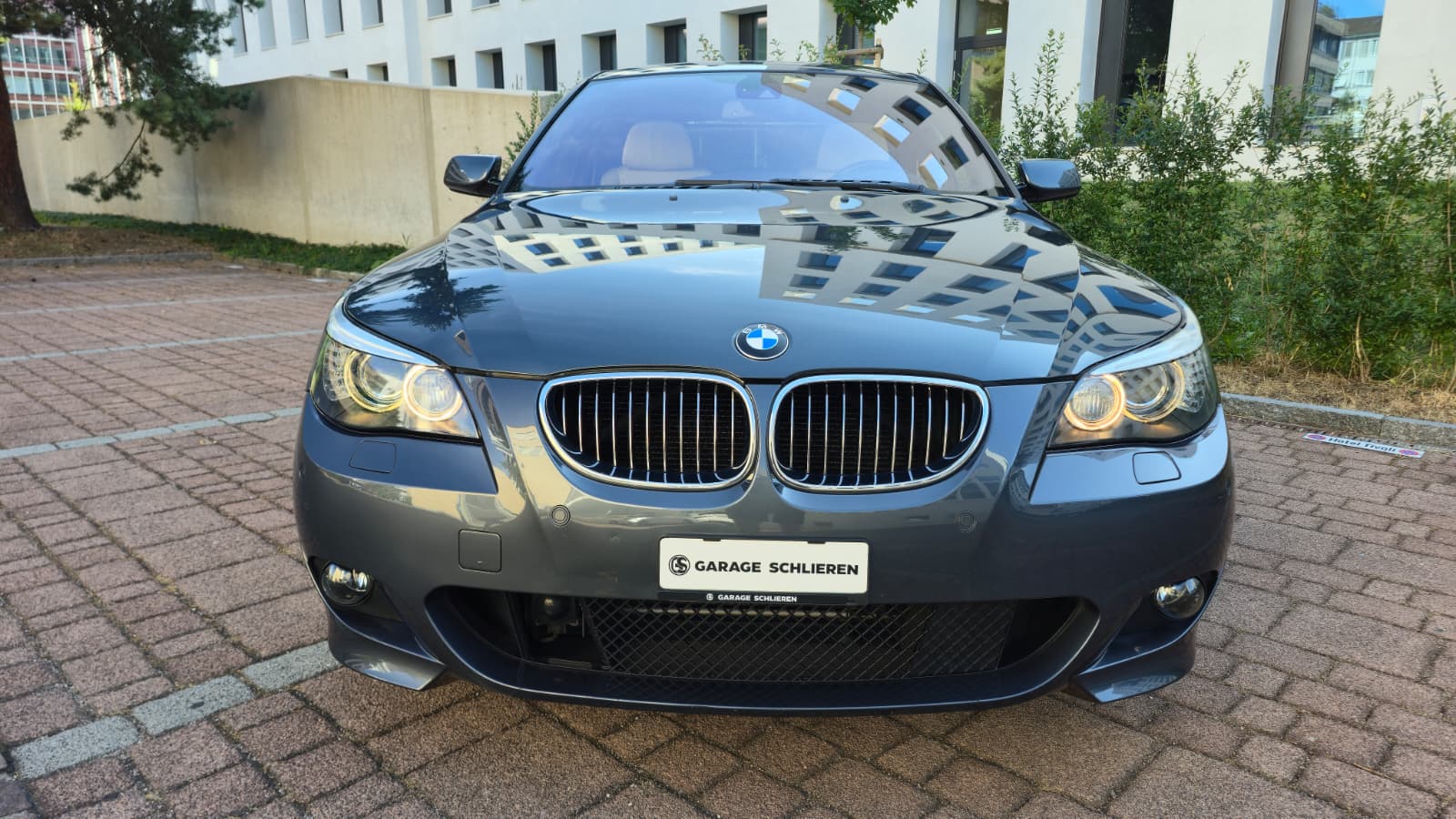 BMW 530xi Steptronic M-Paket| Facelift| Aus erster Hand| Top Ausstattung| Frisch ab MFK| AHK- Kupplung| Abstandsregelautomat|-image-2