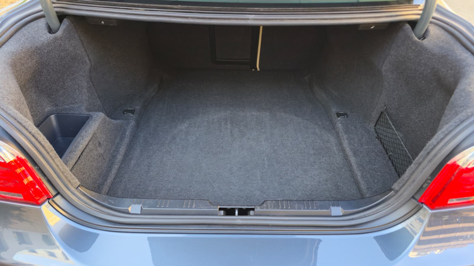 BMW 530xi Steptronic M-Paket| Facelift| Aus erster Hand| Top Ausstattung| Frisch ab MFK| AHK- Kupplung| Abstandsregelautomat|-image-15