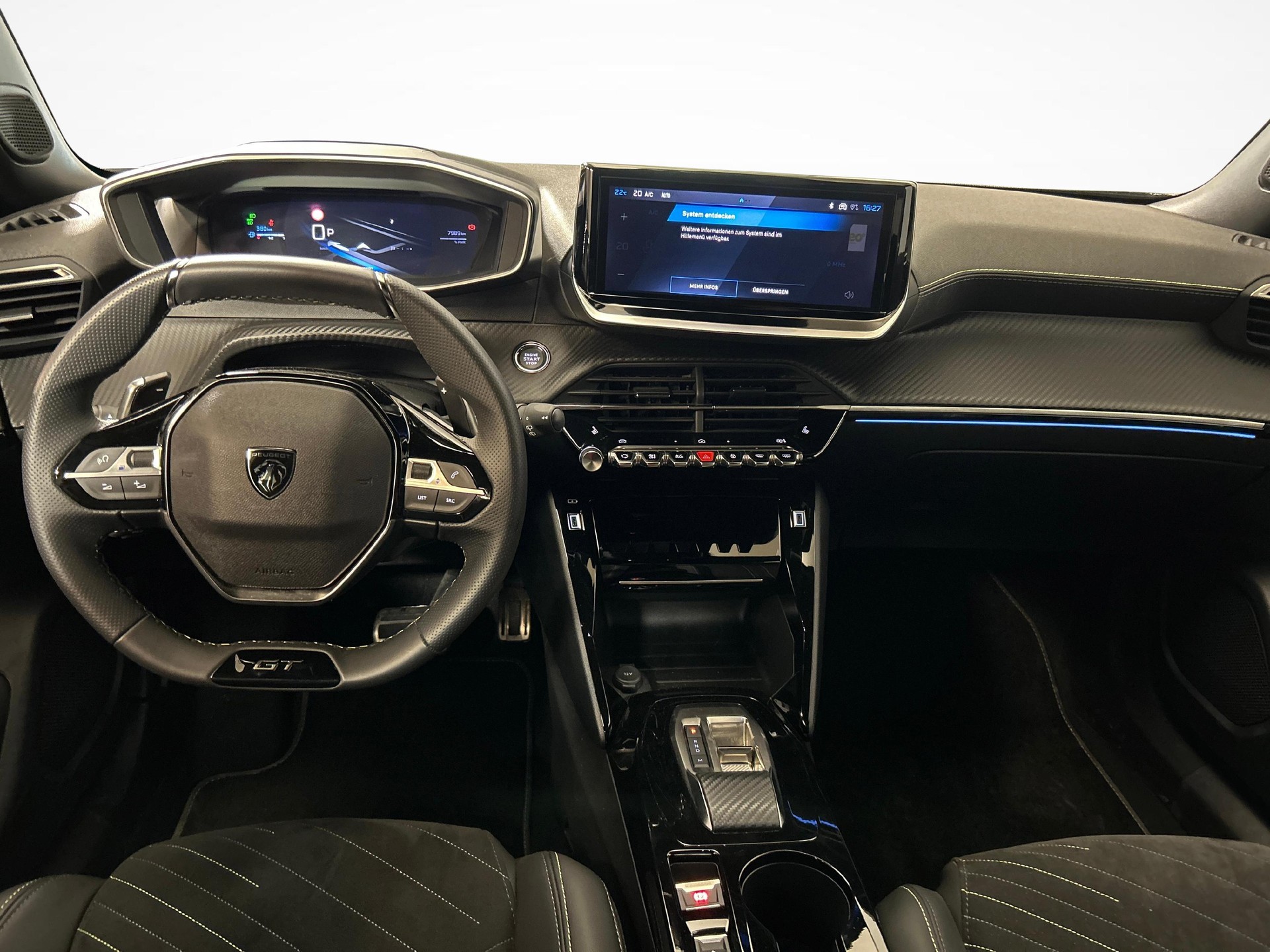 PEUGEOT 2008 1.2 Hybrid 145 GT-image-6