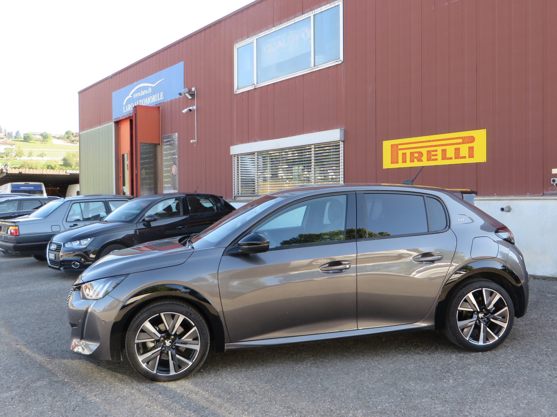 PEUGEOT 208 1.2 PureTech GT Pack EAT8-image-0