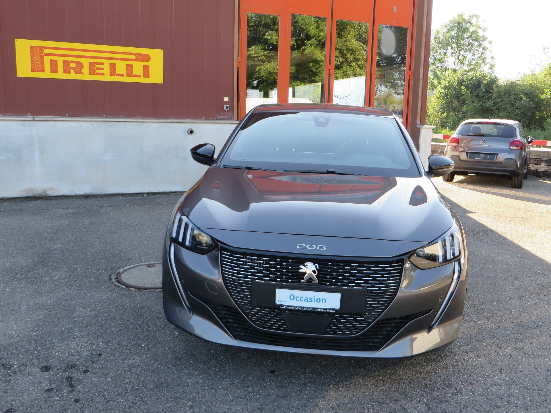 PEUGEOT 208 1.2 PureTech GT Pack EAT8-image-1