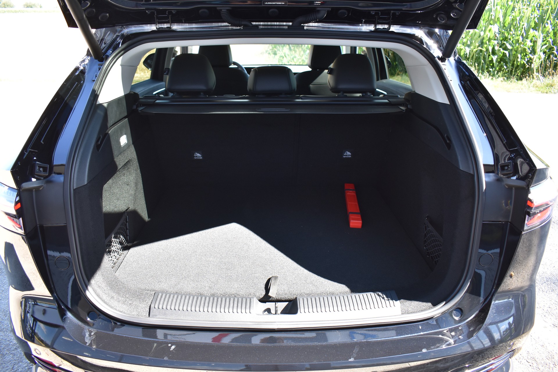 MG HS 1.5 T Hybrid+ Luxury-image-7