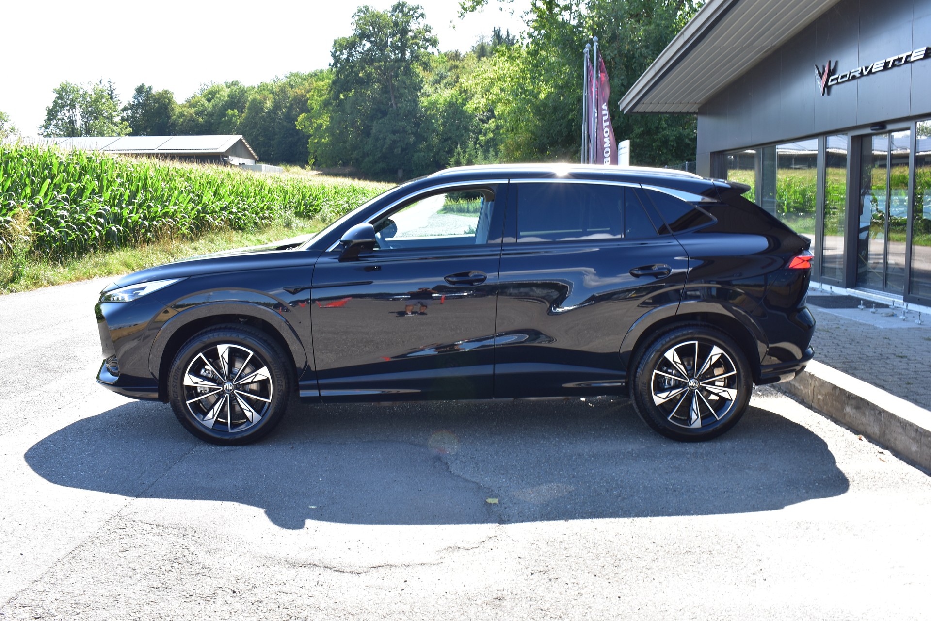 MG HS 1.5 T Hybrid+ Luxury-image-3